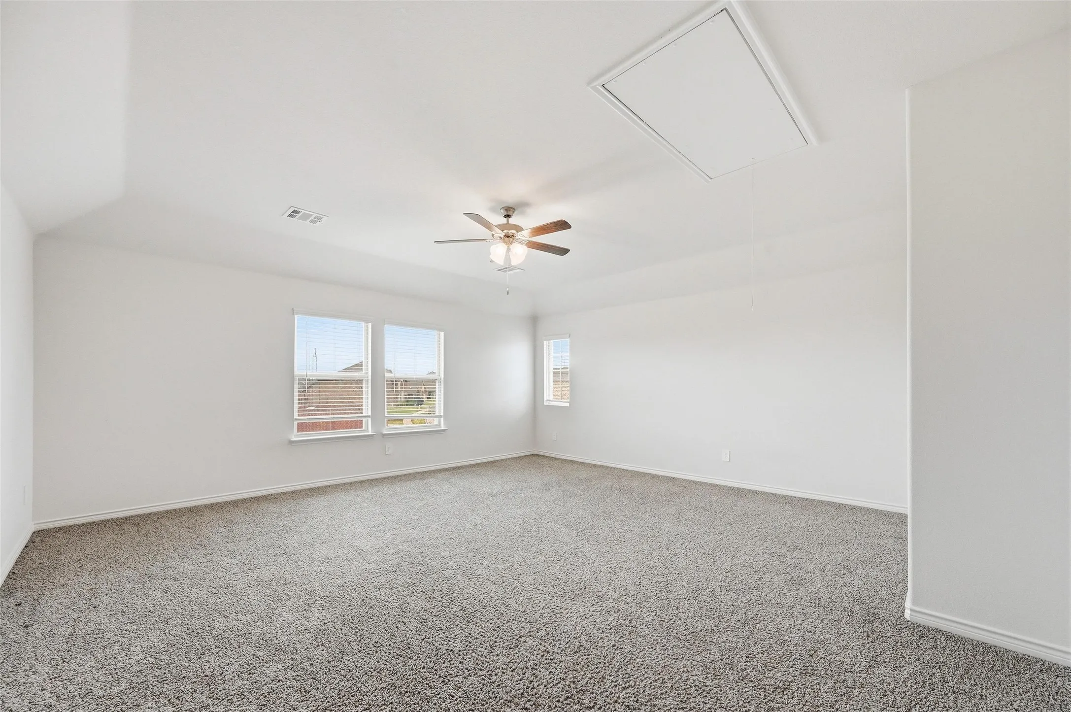 Single Family Residence For Sale in Rockwall County , 610 Jamestown Lane, Fate, Texas 75189, 4 Bedrooms, 3 Bathrooms, 2 Garage spaces, 2,533 Sqft, built in 2023, Price $389,000, mls#21326979, Real Estate Agent in Fate, Homes For Sale in Rockwall county, Homes For Sale in Fate, Realtor in Fate Texas, Real Estate Brokerage Independent Realty Texas, Luminita Cordes Realtor