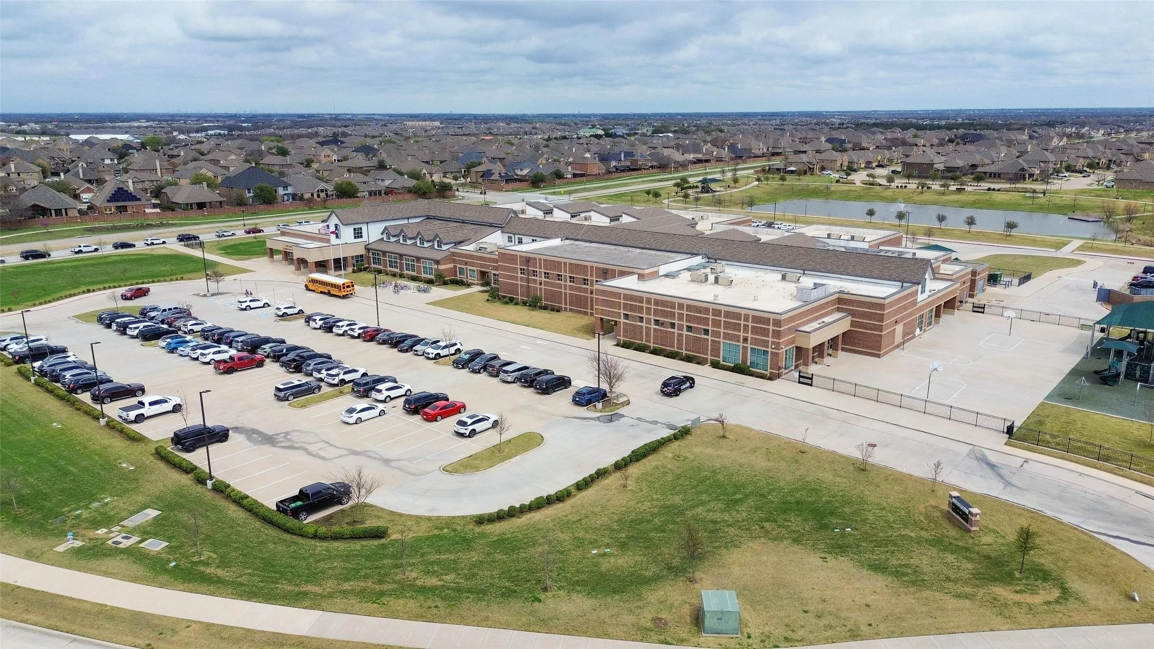 Single Family Residence For Sale in Rockwall County , 610 Jamestown Lane, Fate, Texas 75189, 4 Bedrooms, 3 Bathrooms, 2 Garage spaces, 2,533 Sqft, built in 2023, Price $389,000, mls#21326979, Real Estate Agent in Fate, Homes For Sale in Rockwall county, Homes For Sale in Fate, Realtor in Fate Texas, Real Estate Brokerage Independent Realty Texas, Luminita Cordes Realtor