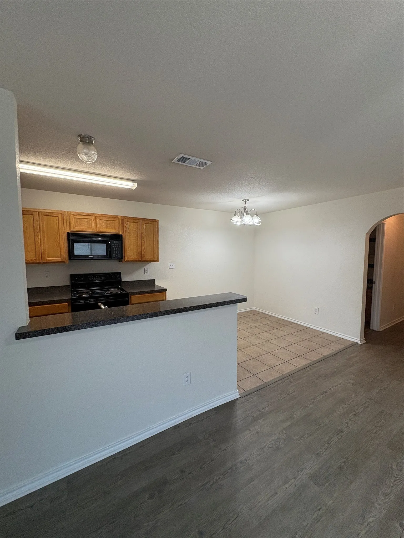 Breakfast bar + Dining area