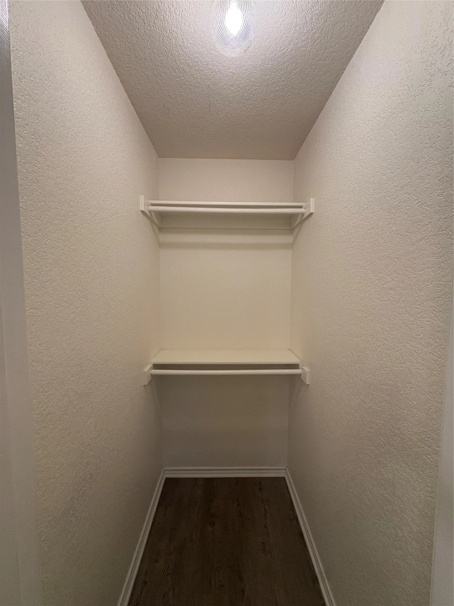 Single Family Residence For Rent in Tarrant County , 8128 Doreen Avenue, Fort Worth, Texas 76116, 3 Bedroom, 2 Bathroom, 1 Garage spaces, 1,094 Sqft, built in 2007, mls#21326354, Real Estate Agent in Fort Worth, Homes For Rent in Tarrant county, Homes For Rent in Fort Worth, Realtor in Fort Worth Texas, Real Estate Brokerage Independent Realty Texas, Luminita Cordes Realtor
