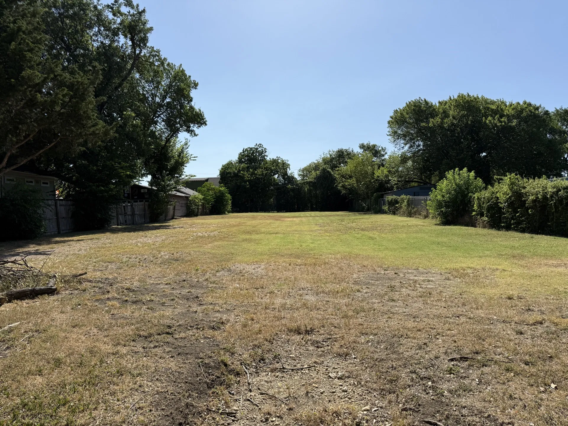 Improved Land For Sale in Tarrant County , 2609 College Avenue, Fort Worth, Texas 76110, 0, 0, Garage spaces, 0 Sqft, built in 1920, mls#21328526, Real Estate Agent in Fort Worth, Homes For Sale in Tarrant county, Homes For Sale in Fort Worth, Realtor in Fort Worth Texas, Real Estate Brokerage Independent Realty Texas, Luminita Cordes Realtor
