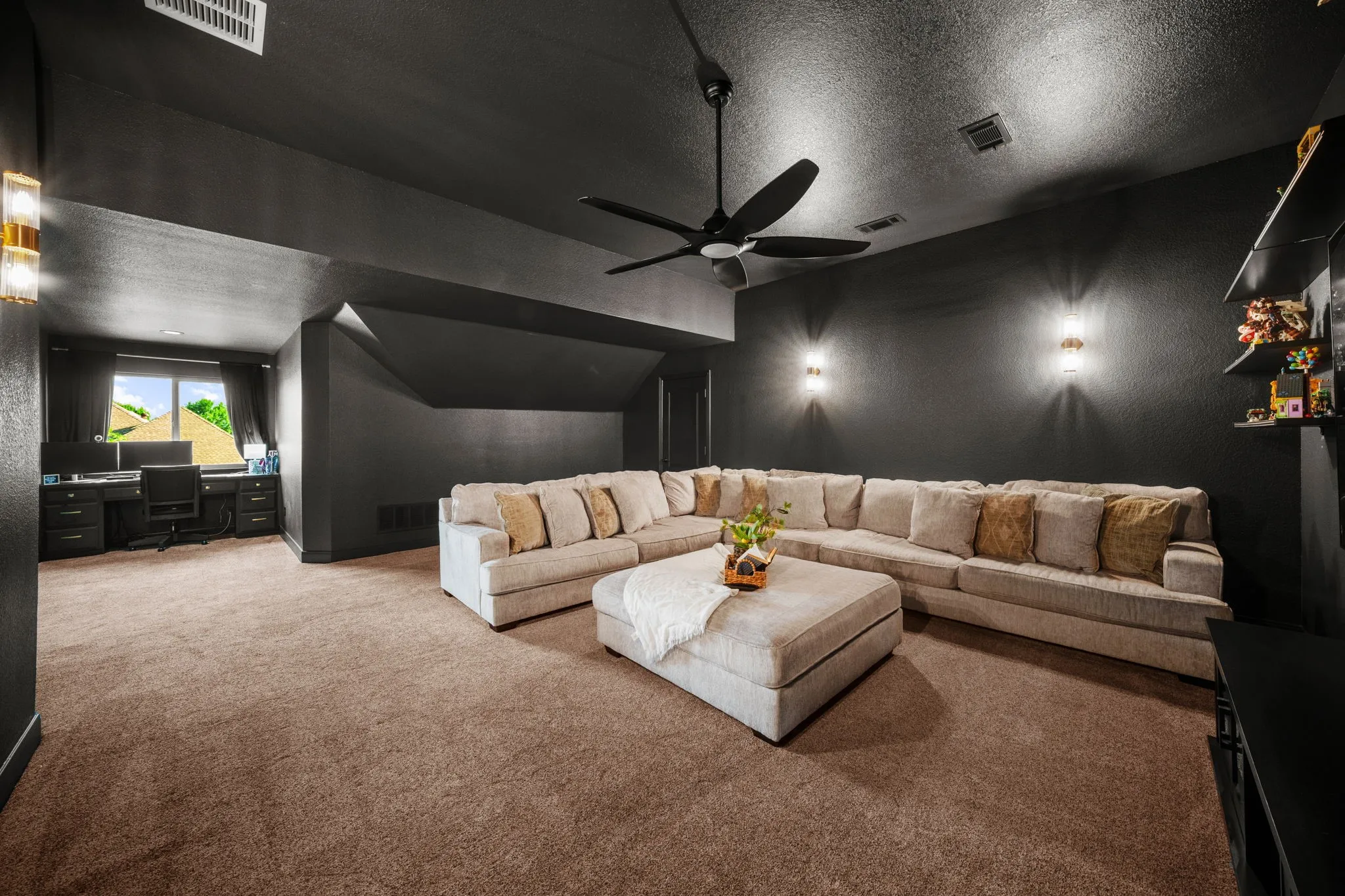 Single Family Residence For Sale in Ellis County , 3650 Baylor Boulevard, Midlothian, Texas 76065, 4 Bedroom, 3 Bathroom, 2 Garage spaces, 3,248 Sqft, built in 2004, mls#21325707, Real Estate Agent in Midlothian, Homes For Sale in Ellis county, Homes For Sale in Midlothian, Realtor in Midlothian Texas, Real Estate Brokerage Independent Realty Texas, Luminita Cordes Realtor