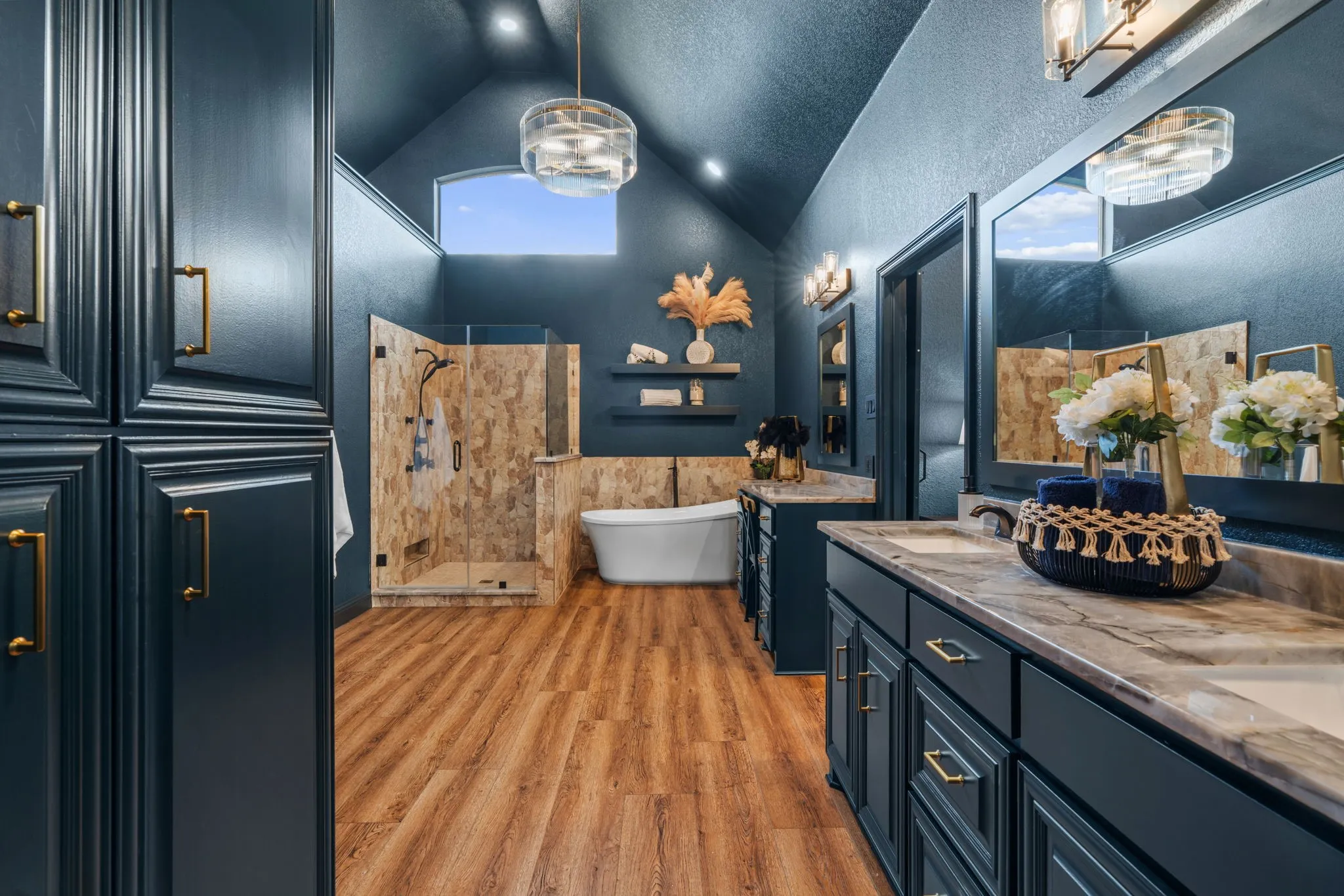Single Family Residence For Sale in Ellis County , 3650 Baylor Boulevard, Midlothian, Texas 76065, 4 Bedroom, 3 Bathroom, 2 Garage spaces, 3,248 Sqft, built in 2004, mls#21325707, Real Estate Agent in Midlothian, Homes For Sale in Ellis county, Homes For Sale in Midlothian, Realtor in Midlothian Texas, Real Estate Brokerage Independent Realty Texas, Luminita Cordes Realtor