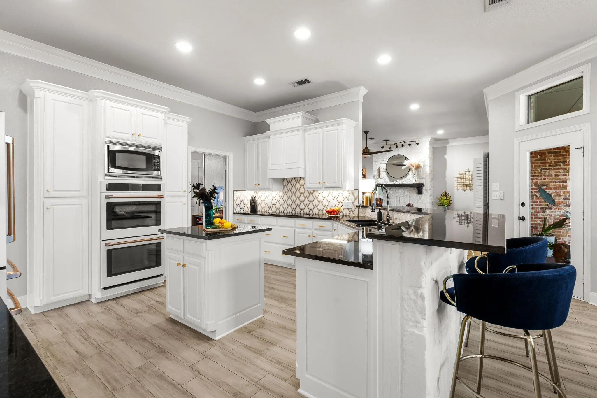 Single Family Residence For Sale in Ellis County , 3650 Baylor Boulevard, Midlothian, Texas 76065, 4 Bedroom, 3 Bathroom, 2 Garage spaces, 3,248 Sqft, built in 2004, mls#21325707, Real Estate Agent in Midlothian, Homes For Sale in Ellis county, Homes For Sale in Midlothian, Realtor in Midlothian Texas, Real Estate Brokerage Independent Realty Texas, Luminita Cordes Realtor