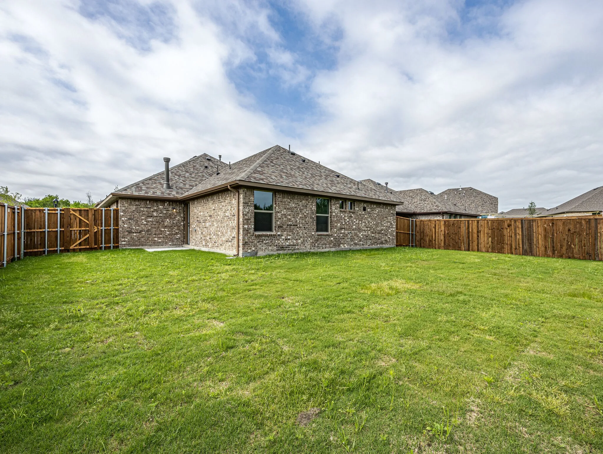 Single Family Residence For Rent in Collin County , 1516 Elizabeth Street, Anna, Texas 75409, 4 Bedroom, 2 Bathroom, 2 Garage spaces, 1,947 Sqft, built in 2021, mls#21328546, Real Estate Agent in Anna, Homes For Rent in Collin county, Homes For Rent in Anna, Realtor in Anna Texas, Real Estate Brokerage Independent Realty Texas, Luminita Cordes Realtor