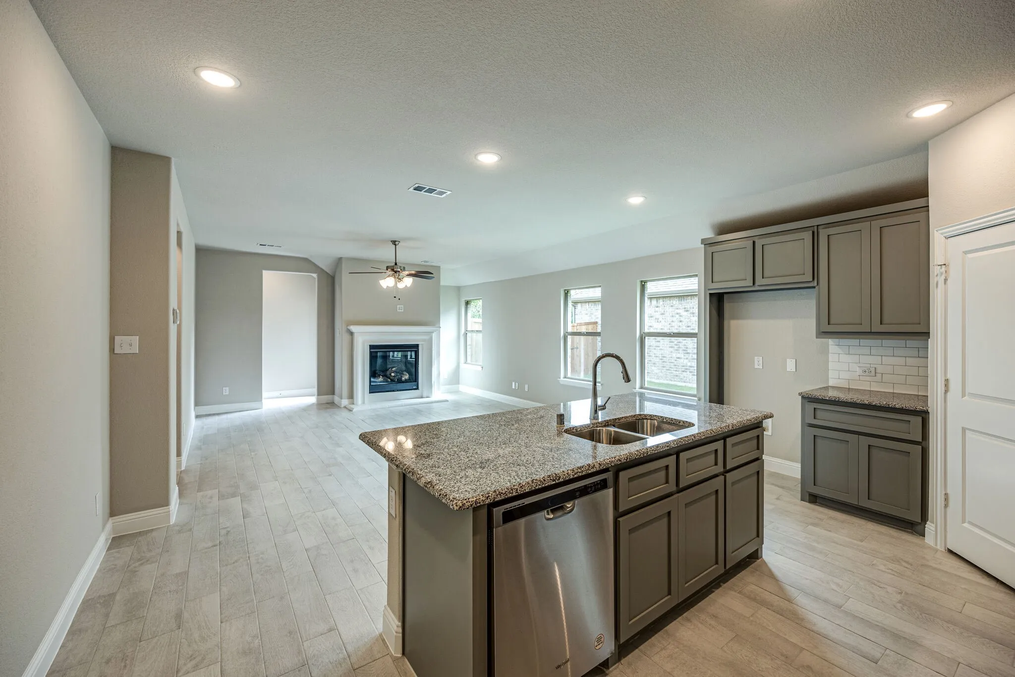 Single Family Residence For Rent in Collin County , 1516 Elizabeth Street, Anna, Texas 75409, 4 Bedroom, 2 Bathroom, 2 Garage spaces, 1,947 Sqft, built in 2021, mls#21328546, Real Estate Agent in Anna, Homes For Rent in Collin county, Homes For Rent in Anna, Realtor in Anna Texas, Real Estate Brokerage Independent Realty Texas, Luminita Cordes Realtor