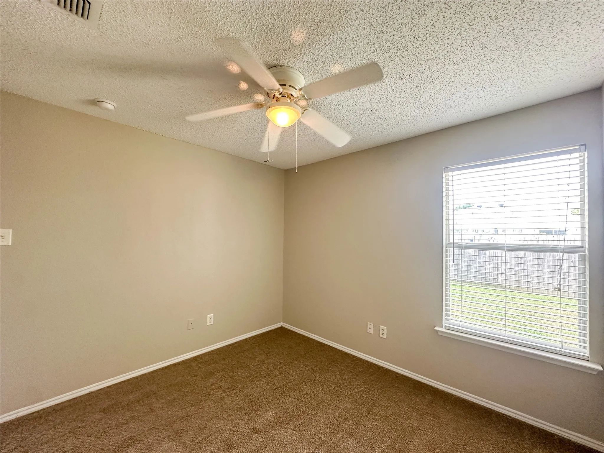 Single Family Residence For Sale in Tarrant County , 10245 Brea Canyon Road, Fort Worth, Texas 76108, 4 Bedroom, 2 Bathroom, 2 Garage spaces, 1,825 Sqft, built in 1999, mls#21328545, Real Estate Agent in Fort Worth, Homes For Sale in Tarrant county, Homes For Sale in Fort Worth, Realtor in Fort Worth Texas, Real Estate Brokerage Independent Realty Texas, Luminita Cordes Realtor