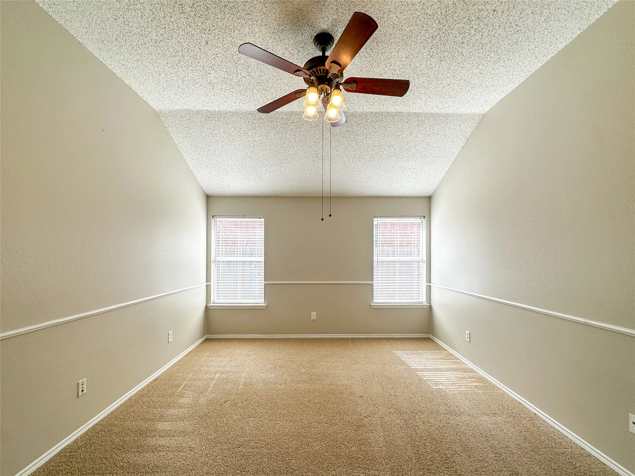 Single Family Residence For Sale in Tarrant County , 10245 Brea Canyon Road, Fort Worth, Texas 76108, 4 Bedroom, 2 Bathroom, 2 Garage spaces, 1,825 Sqft, built in 1999, mls#21328545, Real Estate Agent in Fort Worth, Homes For Sale in Tarrant county, Homes For Sale in Fort Worth, Realtor in Fort Worth Texas, Real Estate Brokerage Independent Realty Texas, Luminita Cordes Realtor