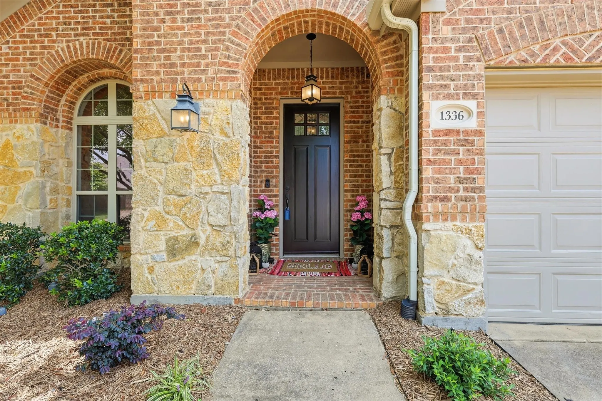 Single Family Residence For Sale in Denton County , 1336 Burnett Drive, Lantana, Texas 76226, 4 Bedroom, 3 Bathroom, 2 Garage spaces, 2,853 Sqft, built in 2007, mls#21294064, Real Estate Agent in Lantana, Homes For Sale in Denton county, Homes For Sale in Lantana, Realtor in Lantana Texas, Real Estate Brokerage Independent Realty Texas, Luminita Cordes Realtor