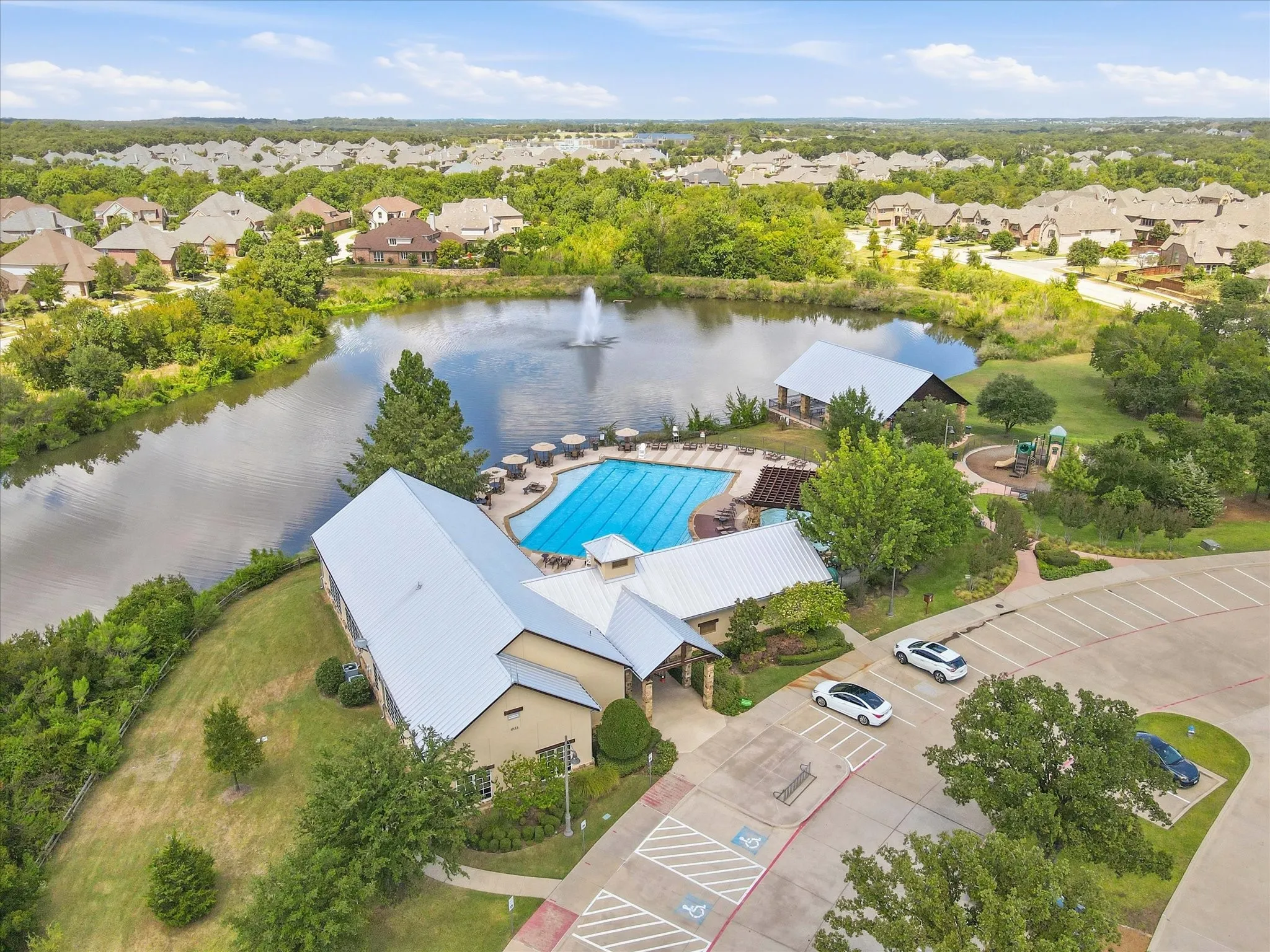Single Family Residence For Sale in Denton County , 1336 Burnett Drive, Lantana, Texas 76226, 4 Bedroom, 3 Bathroom, 2 Garage spaces, 2,853 Sqft, built in 2007, mls#21294064, Real Estate Agent in Lantana, Homes For Sale in Denton county, Homes For Sale in Lantana, Realtor in Lantana Texas, Real Estate Brokerage Independent Realty Texas, Luminita Cordes Realtor