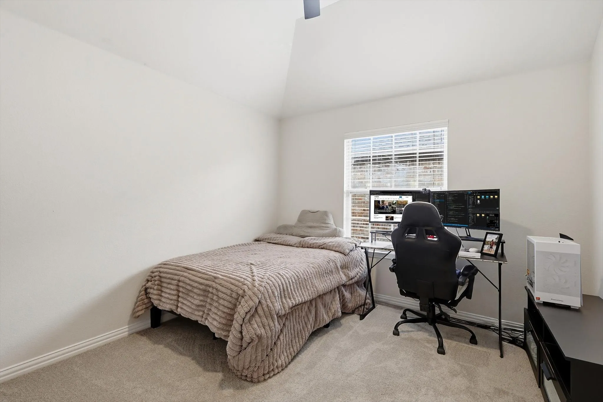 Single Family Residence For Sale in Denton County , 1336 Burnett Drive, Lantana, Texas 76226, 4 Bedroom, 3 Bathroom, 2 Garage spaces, 2,853 Sqft, built in 2007, mls#21294064, Real Estate Agent in Lantana, Homes For Sale in Denton county, Homes For Sale in Lantana, Realtor in Lantana Texas, Real Estate Brokerage Independent Realty Texas, Luminita Cordes Realtor