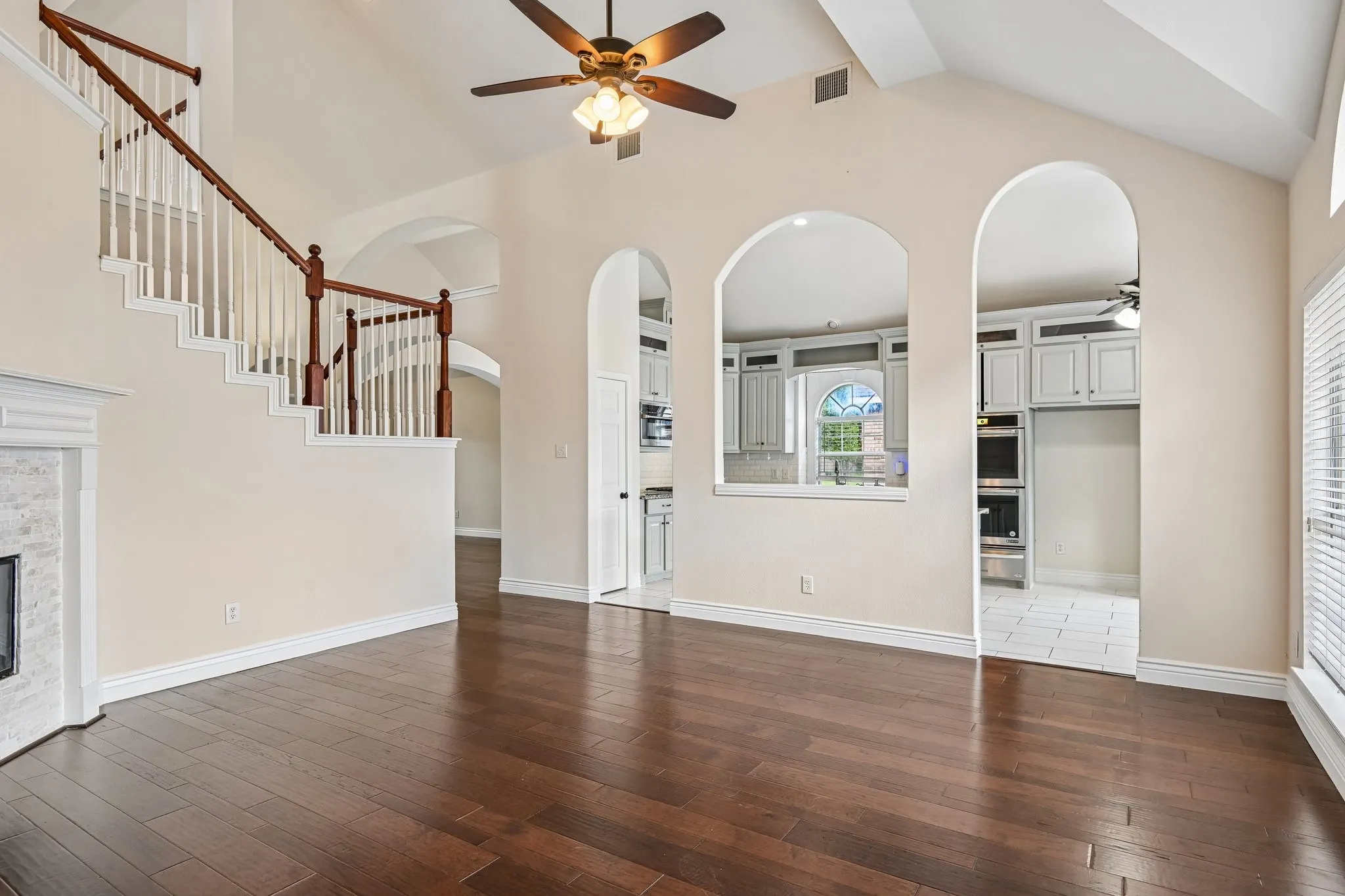 Single Family Residence For Sale in Dallas County , 7917 Southern Hills Lane, Rowlett, Texas 75089, 5 Bedroom, 3 Bathroom, 2 Garage spaces, 2,524 Sqft, built in 2001, mls#21324905, Real Estate Agent in Rowlett, Homes For Sale in Dallas county, Homes For Sale in Rowlett, Realtor in Rowlett Texas, Real Estate Brokerage Independent Realty Texas, Luminita Cordes Realtor