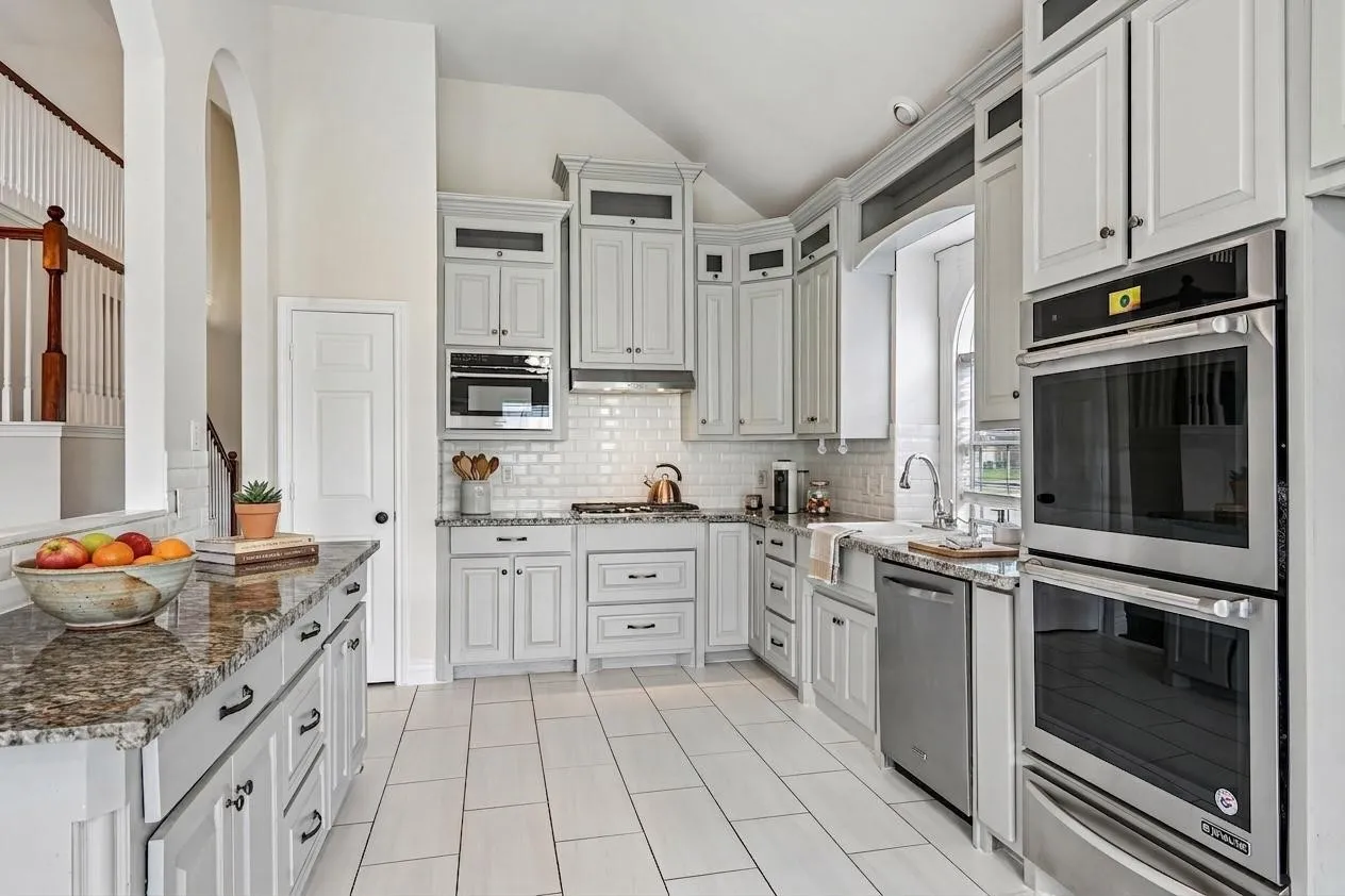 Single Family Residence For Sale in Dallas County , 7917 Southern Hills Lane, Rowlett, Texas 75089, 5 Bedroom, 3 Bathroom, 2 Garage spaces, 2,524 Sqft, built in 2001, mls#21324905, Real Estate Agent in Rowlett, Homes For Sale in Dallas county, Homes For Sale in Rowlett, Realtor in Rowlett Texas, Real Estate Brokerage Independent Realty Texas, Luminita Cordes Realtor