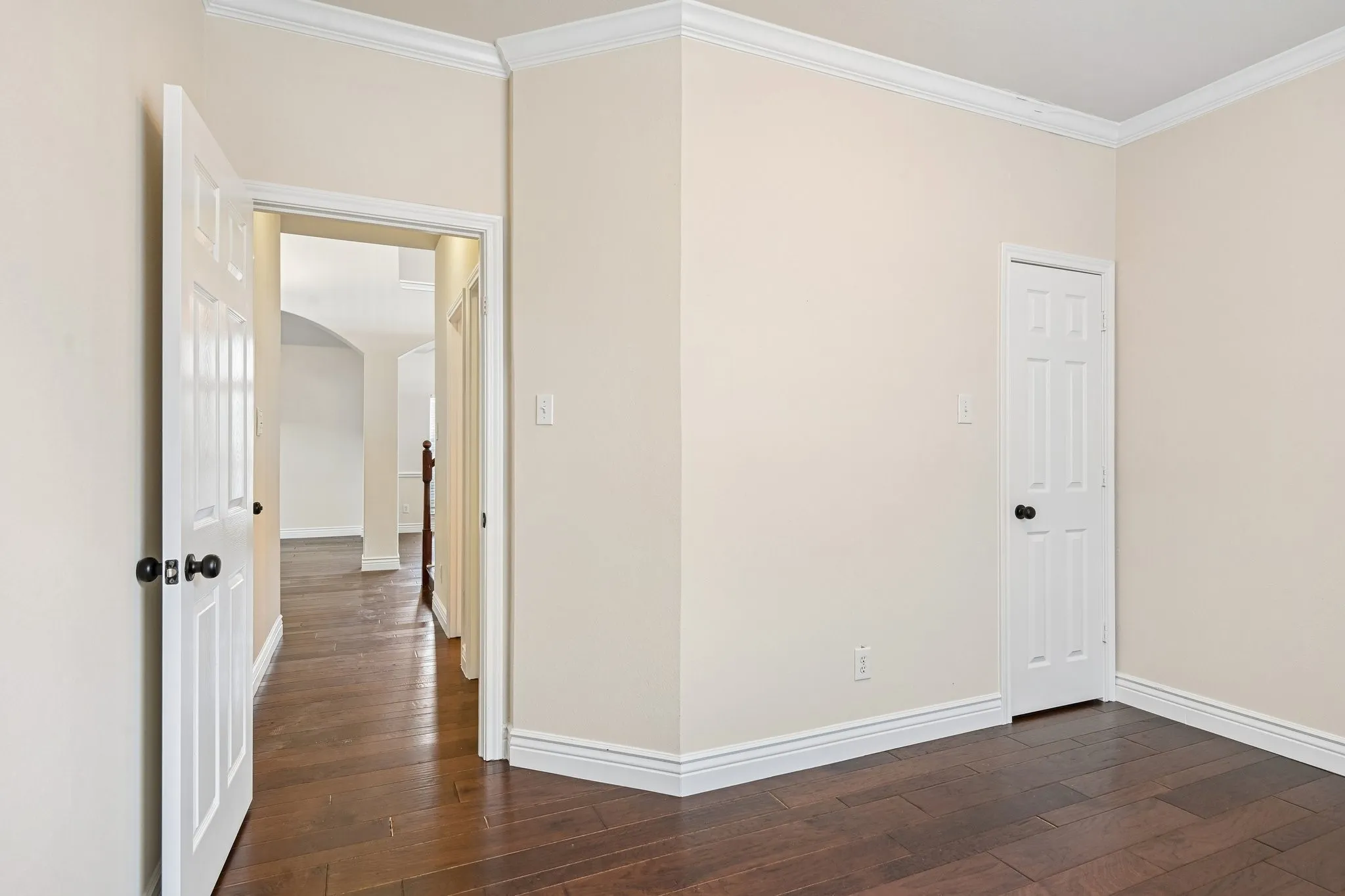 Single Family Residence For Sale in Dallas County , 7917 Southern Hills Lane, Rowlett, Texas 75089, 5 Bedroom, 3 Bathroom, 2 Garage spaces, 2,524 Sqft, built in 2001, mls#21324905, Real Estate Agent in Rowlett, Homes For Sale in Dallas county, Homes For Sale in Rowlett, Realtor in Rowlett Texas, Real Estate Brokerage Independent Realty Texas, Luminita Cordes Realtor