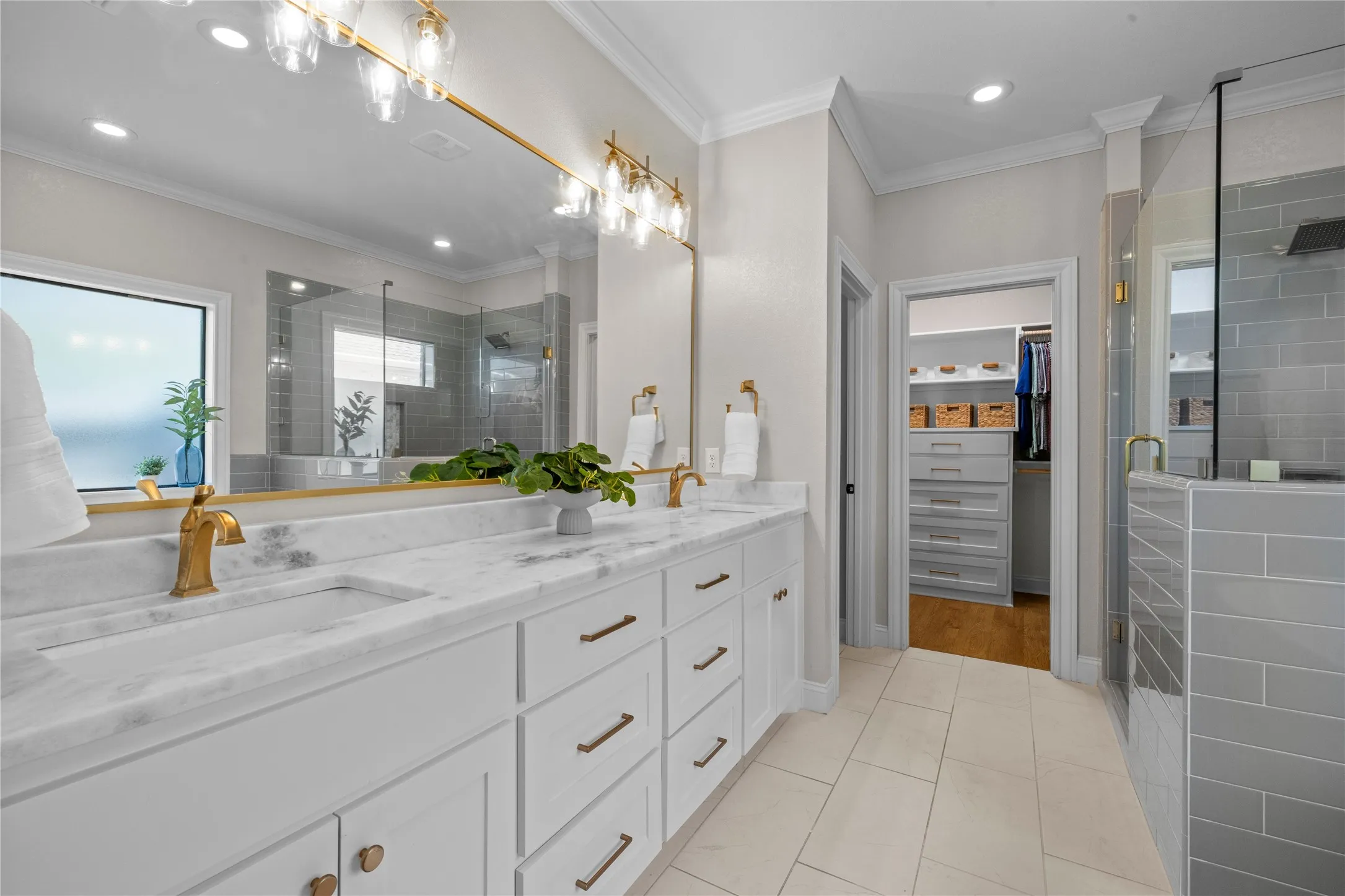 Single Family Residence For Sale in Mc Lennan County , 932 Gallant Fox Road, Hewitt, Texas 76643, 4 Bedroom, 3 Bathroom, 2 Garage spaces, 2,297 Sqft, built in 2022, mls#21328550, Real Estate Agent in Hewitt, Homes For Sale in Mc Lennan county, Homes For Sale in Hewitt, Realtor in Hewitt Texas, Real Estate Brokerage Independent Realty Texas, Luminita Cordes Realtor