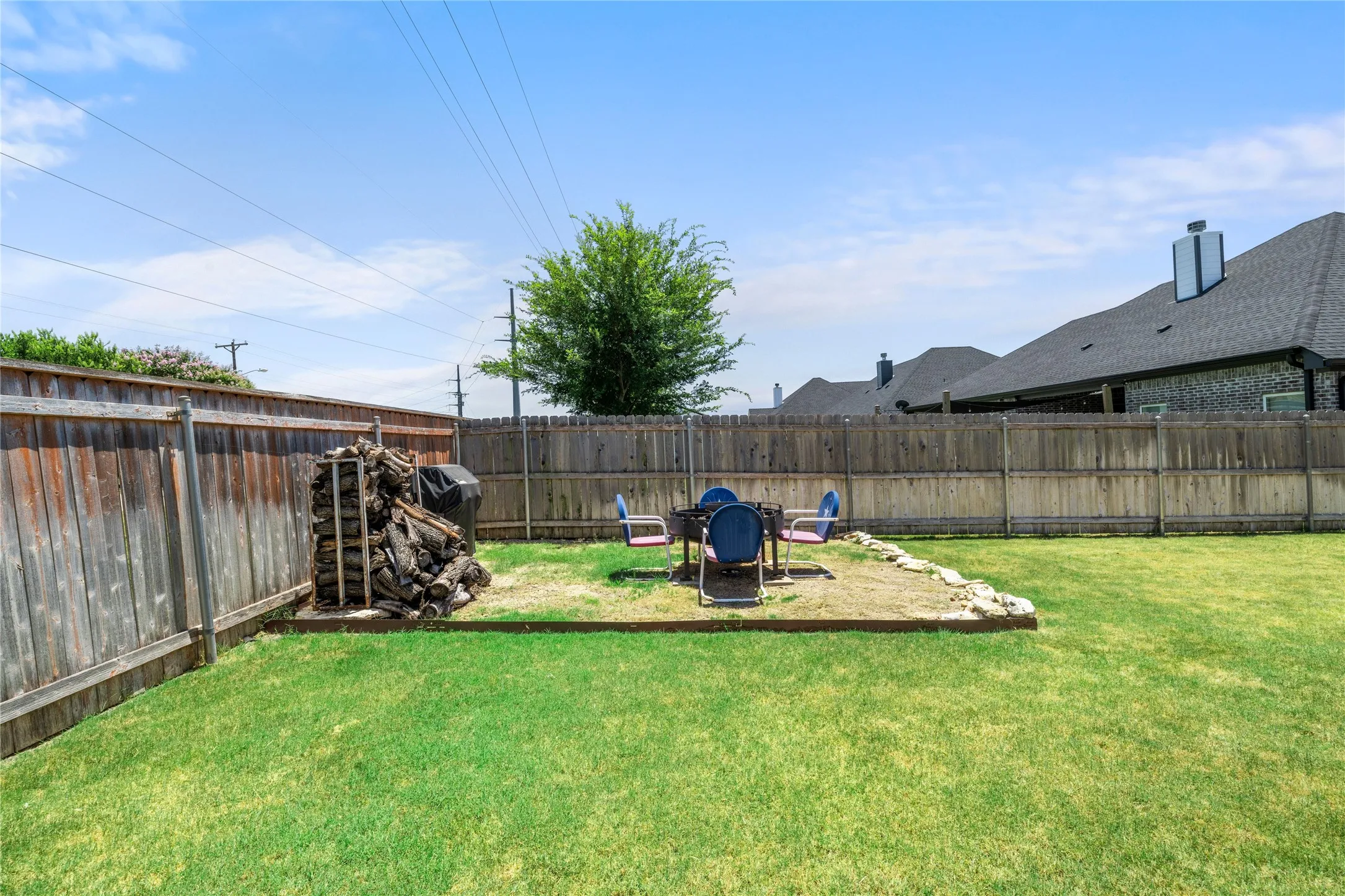 Single Family Residence For Sale in Mc Lennan County , 932 Gallant Fox Road, Hewitt, Texas 76643, 4 Bedroom, 3 Bathroom, 2 Garage spaces, 2,297 Sqft, built in 2022, mls#21328550, Real Estate Agent in Hewitt, Homes For Sale in Mc Lennan county, Homes For Sale in Hewitt, Realtor in Hewitt Texas, Real Estate Brokerage Independent Realty Texas, Luminita Cordes Realtor