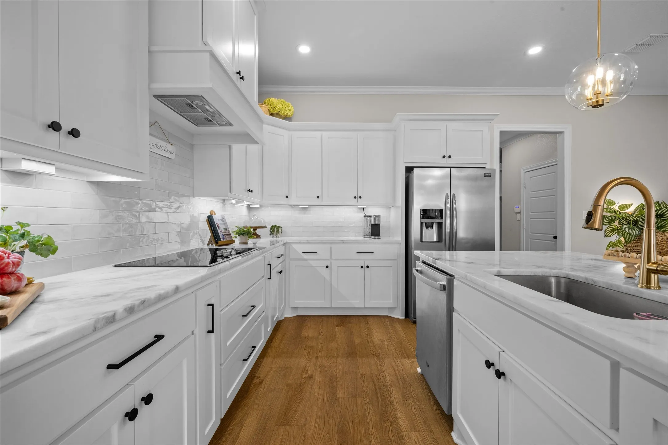 Single Family Residence For Sale in Mc Lennan County , 932 Gallant Fox Road, Hewitt, Texas 76643, 4 Bedroom, 3 Bathroom, 2 Garage spaces, 2,297 Sqft, built in 2022, mls#21328550, Real Estate Agent in Hewitt, Homes For Sale in Mc Lennan county, Homes For Sale in Hewitt, Realtor in Hewitt Texas, Real Estate Brokerage Independent Realty Texas, Luminita Cordes Realtor