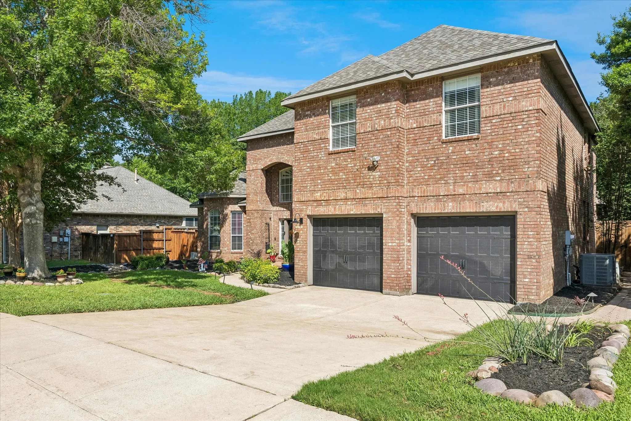 Single Family Residence For Sale in Denton County , 1509 Pearl River Drive, Flower Mound, Texas 75028, 5 Bedroom, 5 Bathroom, 2 Garage spaces, 4,117 Sqft, built in 1997, mls#21328564, Real Estate Agent in Flower Mound, Homes For Sale in Denton county, Homes For Sale in Flower Mound, Realtor in Flower Mound Texas, Real Estate Brokerage Independent Realty Texas, Luminita Cordes Realtor