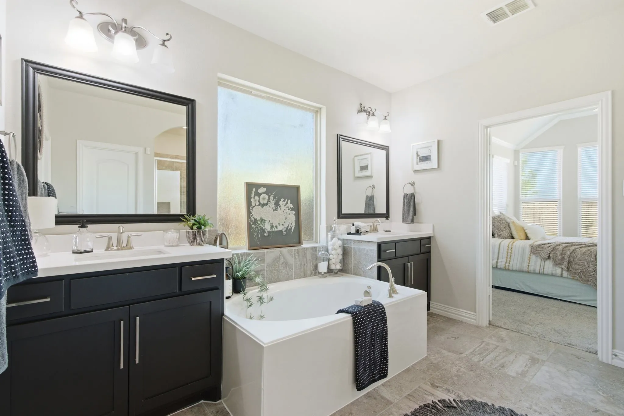 Single Family Residence For Sale in Dallas County , 4211 Prado Court, Irving, Texas 75063, 5 Bedroom, 4 Bathroom, 2 Garage spaces, 3,595 Sqft, built in 2018, mls#21326738, Real Estate Agent in Irving, Homes For Sale in Dallas county, Homes For Sale in Irving, Realtor in Irving Texas, Real Estate Brokerage Independent Realty Texas, Luminita Cordes Realtor