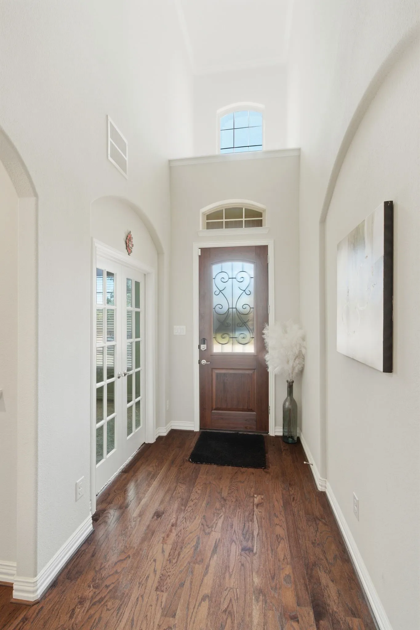 Single Family Residence For Sale in Dallas County , 4211 Prado Court, Irving, Texas 75063, 5 Bedroom, 4 Bathroom, 2 Garage spaces, 3,595 Sqft, built in 2018, mls#21326738, Real Estate Agent in Irving, Homes For Sale in Dallas county, Homes For Sale in Irving, Realtor in Irving Texas, Real Estate Brokerage Independent Realty Texas, Luminita Cordes Realtor