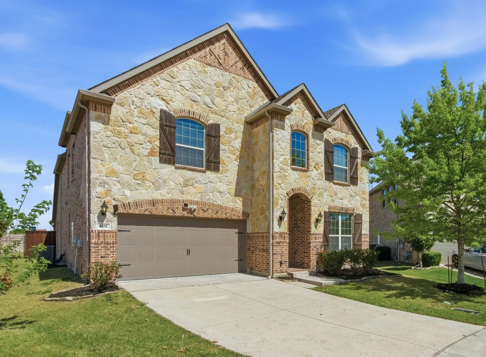 Single Family Residence For Sale in Dallas County , 4211 Prado Court, Irving, Texas 75063, 5 Bedroom, 4 Bathroom, 2 Garage spaces, 3,595 Sqft, built in 2018, mls#21326738, Real Estate Agent in Irving, Homes For Sale in Dallas county, Homes For Sale in Irving, Realtor in Irving Texas, Real Estate Brokerage Independent Realty Texas, Luminita Cordes Realtor