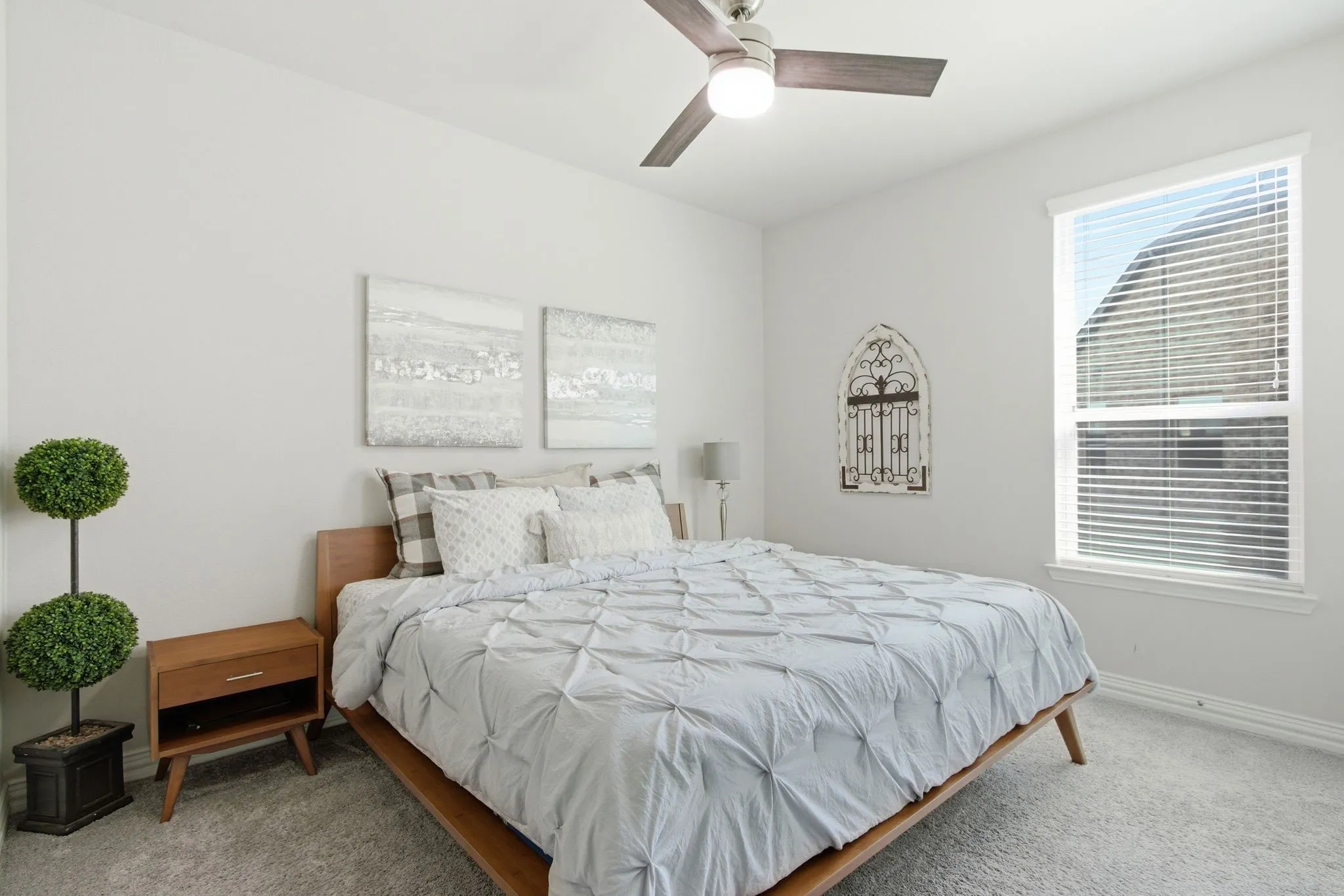 Single Family Residence For Sale in Dallas County , 4211 Prado Court, Irving, Texas 75063, 5 Bedroom, 4 Bathroom, 2 Garage spaces, 3,595 Sqft, built in 2018, mls#21326738, Real Estate Agent in Irving, Homes For Sale in Dallas county, Homes For Sale in Irving, Realtor in Irving Texas, Real Estate Brokerage Independent Realty Texas, Luminita Cordes Realtor