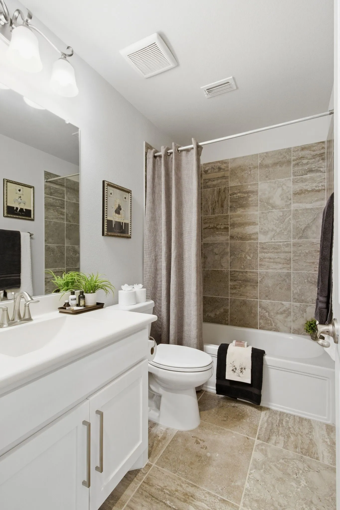 Single Family Residence For Sale in Dallas County , 4211 Prado Court, Irving, Texas 75063, 5 Bedroom, 4 Bathroom, 2 Garage spaces, 3,595 Sqft, built in 2018, mls#21326738, Real Estate Agent in Irving, Homes For Sale in Dallas county, Homes For Sale in Irving, Realtor in Irving Texas, Real Estate Brokerage Independent Realty Texas, Luminita Cordes Realtor
