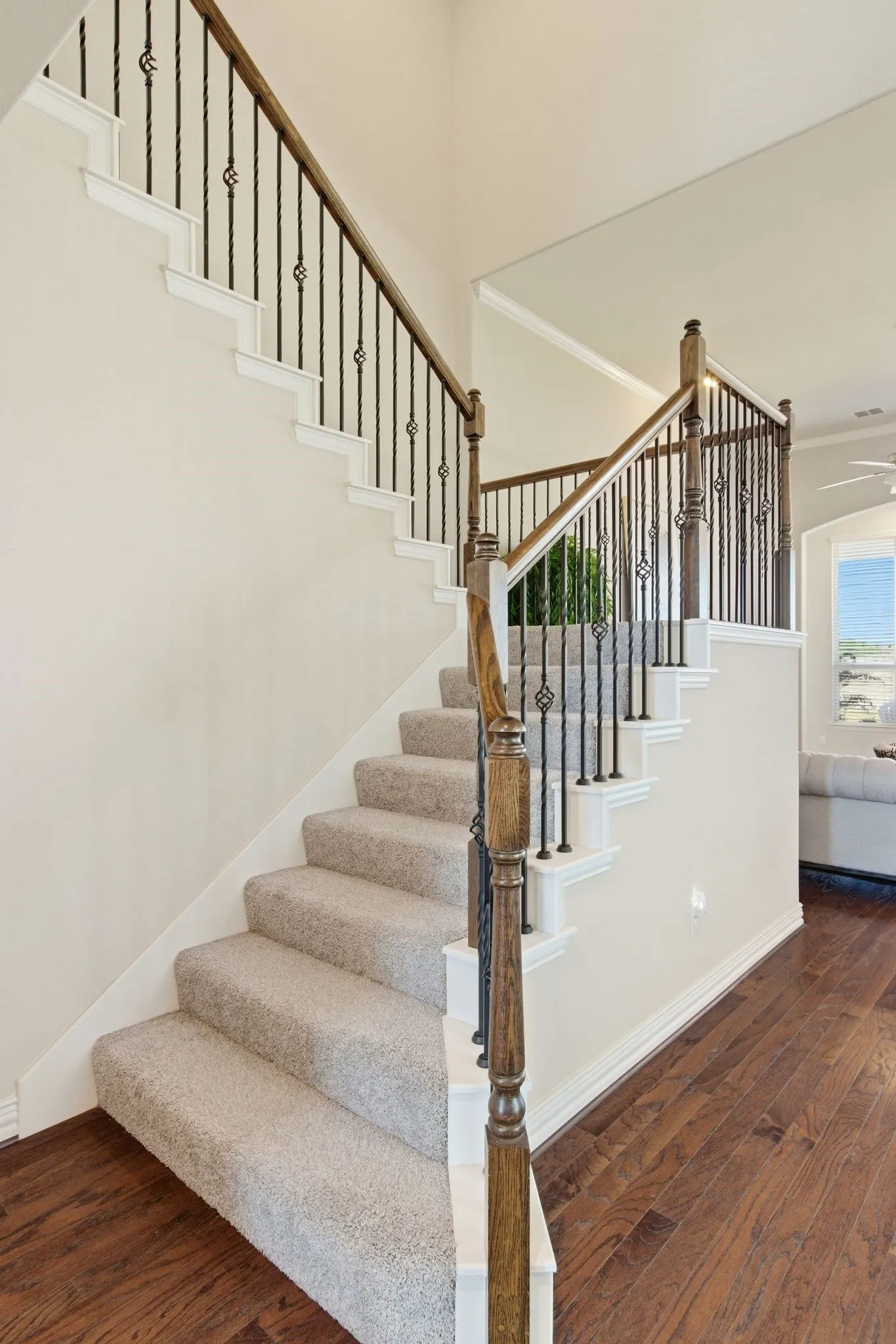 Single Family Residence For Sale in Dallas County , 4211 Prado Court, Irving, Texas 75063, 5 Bedroom, 4 Bathroom, 2 Garage spaces, 3,595 Sqft, built in 2018, mls#21326738, Real Estate Agent in Irving, Homes For Sale in Dallas county, Homes For Sale in Irving, Realtor in Irving Texas, Real Estate Brokerage Independent Realty Texas, Luminita Cordes Realtor