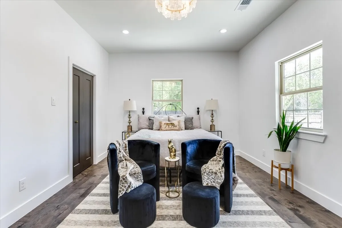Single Family Residence For Sale in Dallas County , 2401 Ingersoll Street, Dallas, Texas 75212, 3 Bedroom, 2 Bathroom, Garage spaces, 1,260 Sqft, built in 1935, mls#21324454, Real Estate Agent in Dallas, Homes For Sale in Dallas county, Homes For Sale in Dallas, Realtor in Dallas Texas, Real Estate Brokerage Independent Realty Texas, Luminita Cordes Realtor