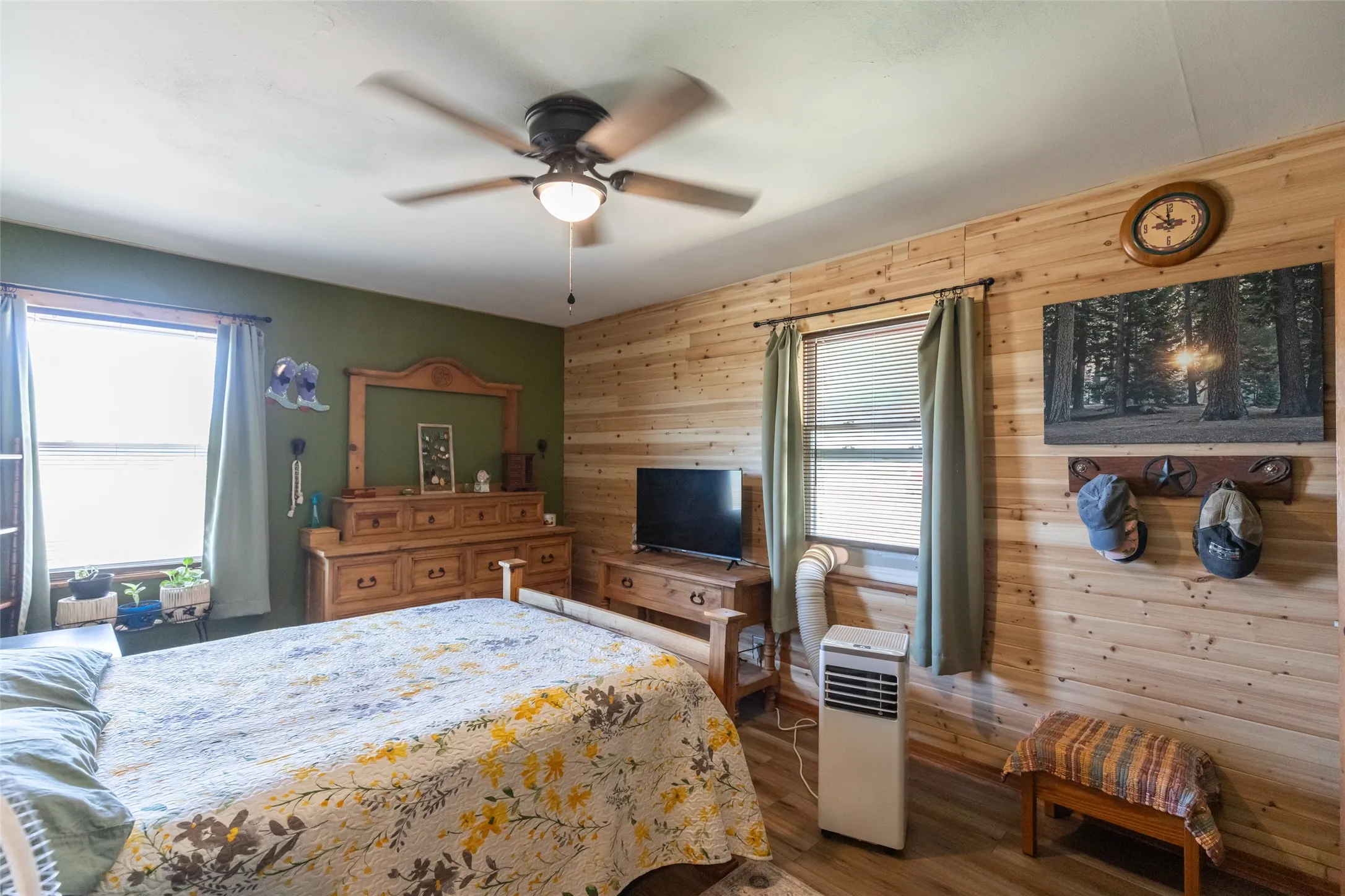 Single Family Residence For Sale in Stonewall County , 335 S Monroe Avenue, Aspermont, Texas 79502, 2 Bedroom, 1 Bathroom, Garage spaces, 1,080 Sqft, built in 1950, mls#21328571, Real Estate Agent in Aspermont, Homes For Sale in Stonewall county, Homes For Sale in Aspermont, Realtor in Aspermont Texas, Real Estate Brokerage Independent Realty Texas, Luminita Cordes Realtor