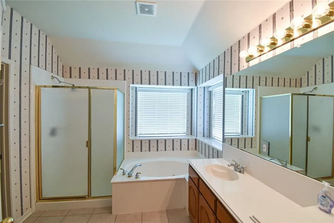 Single Family Residence For Rent in Collin County , 1316 Marwood Court, Allen, Texas 75013, 4 Bedroom, 2 Bathroom, 2 Garage spaces, 1,924 Sqft, built in 2001, mls#21325281, Real Estate Agent in Allen, Homes For Rent in Collin county, Homes For Rent in Allen, Realtor in Allen Texas, Real Estate Brokerage Independent Realty Texas, Luminita Cordes Realtor