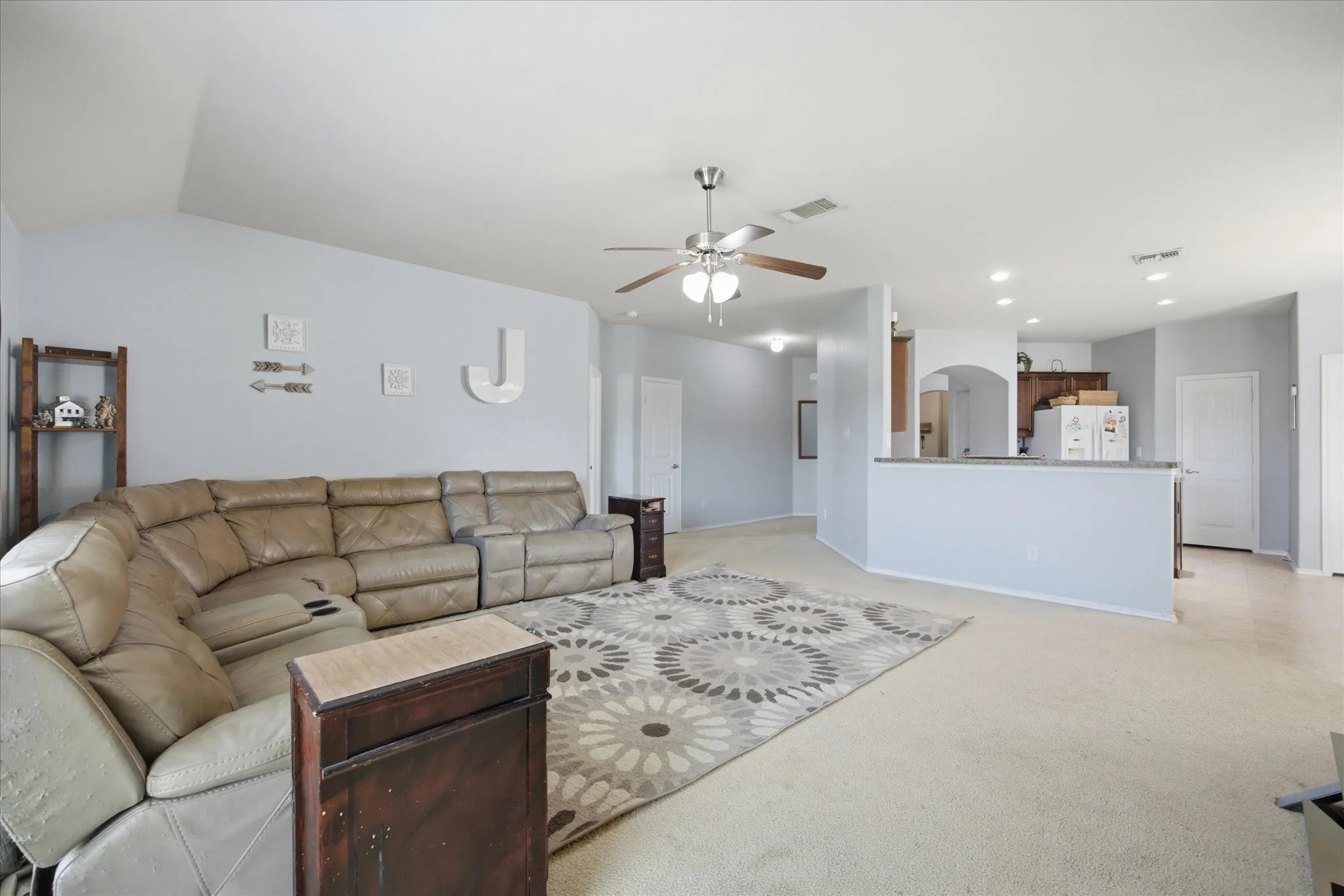 Single Family Residence For Sale in Collin County , 402 Fountain View Lane, Josephine, Texas 75173, 3 Bedroom, 2 Bathroom, 2 Garage spaces, 1,787 Sqft, built in 2013, mls#21328613, Real Estate Agent in Josephine, Homes For Sale in Collin county, Homes For Sale in Josephine, Realtor in Josephine Texas, Real Estate Brokerage Independent Realty Texas, Luminita Cordes Realtor