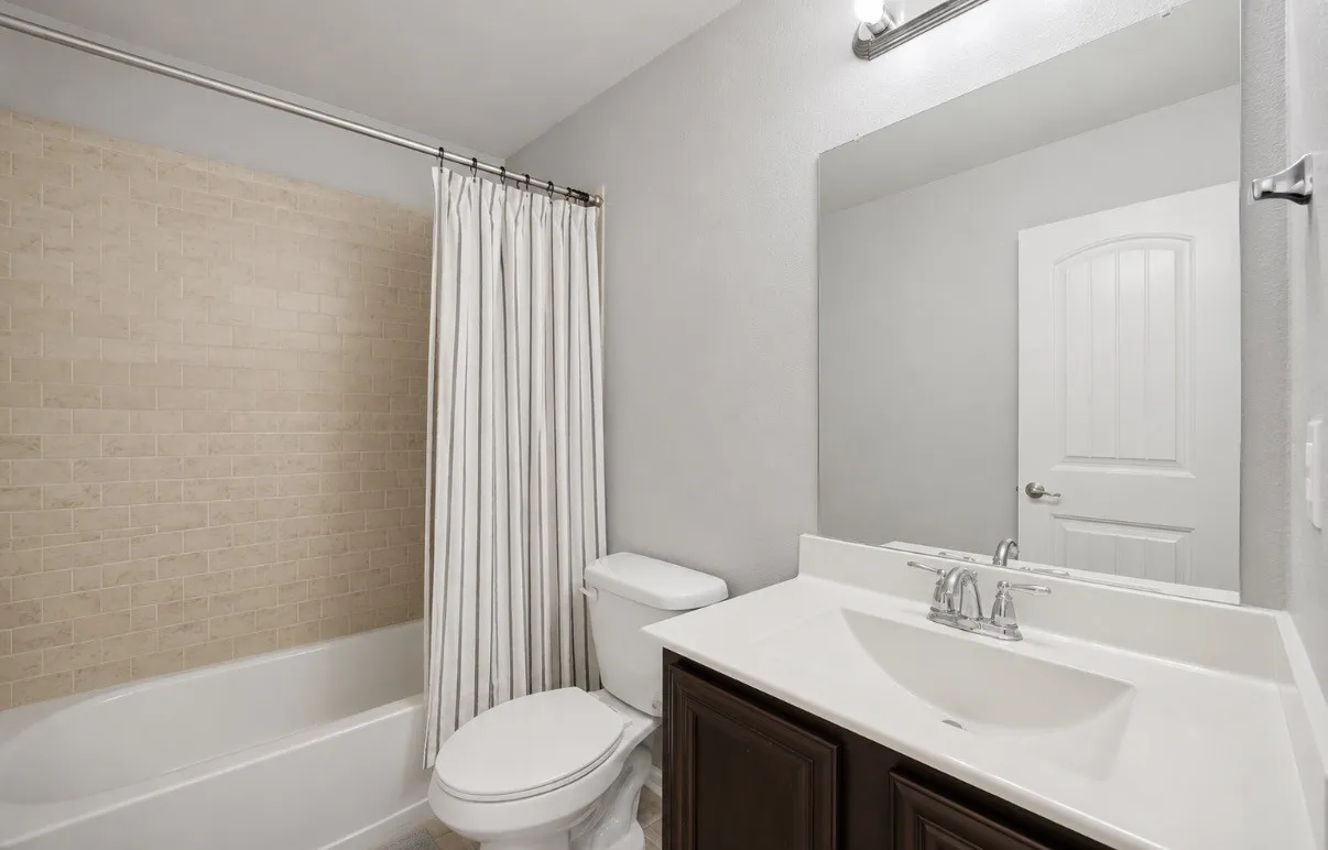 Single Family Residence For Sale in Collin County , 402 Fountain View Lane, Josephine, Texas 75173, 3 Bedroom, 2 Bathroom, 2 Garage spaces, 1,787 Sqft, built in 2013, mls#21328613, Real Estate Agent in Josephine, Homes For Sale in Collin county, Homes For Sale in Josephine, Realtor in Josephine Texas, Real Estate Brokerage Independent Realty Texas, Luminita Cordes Realtor
