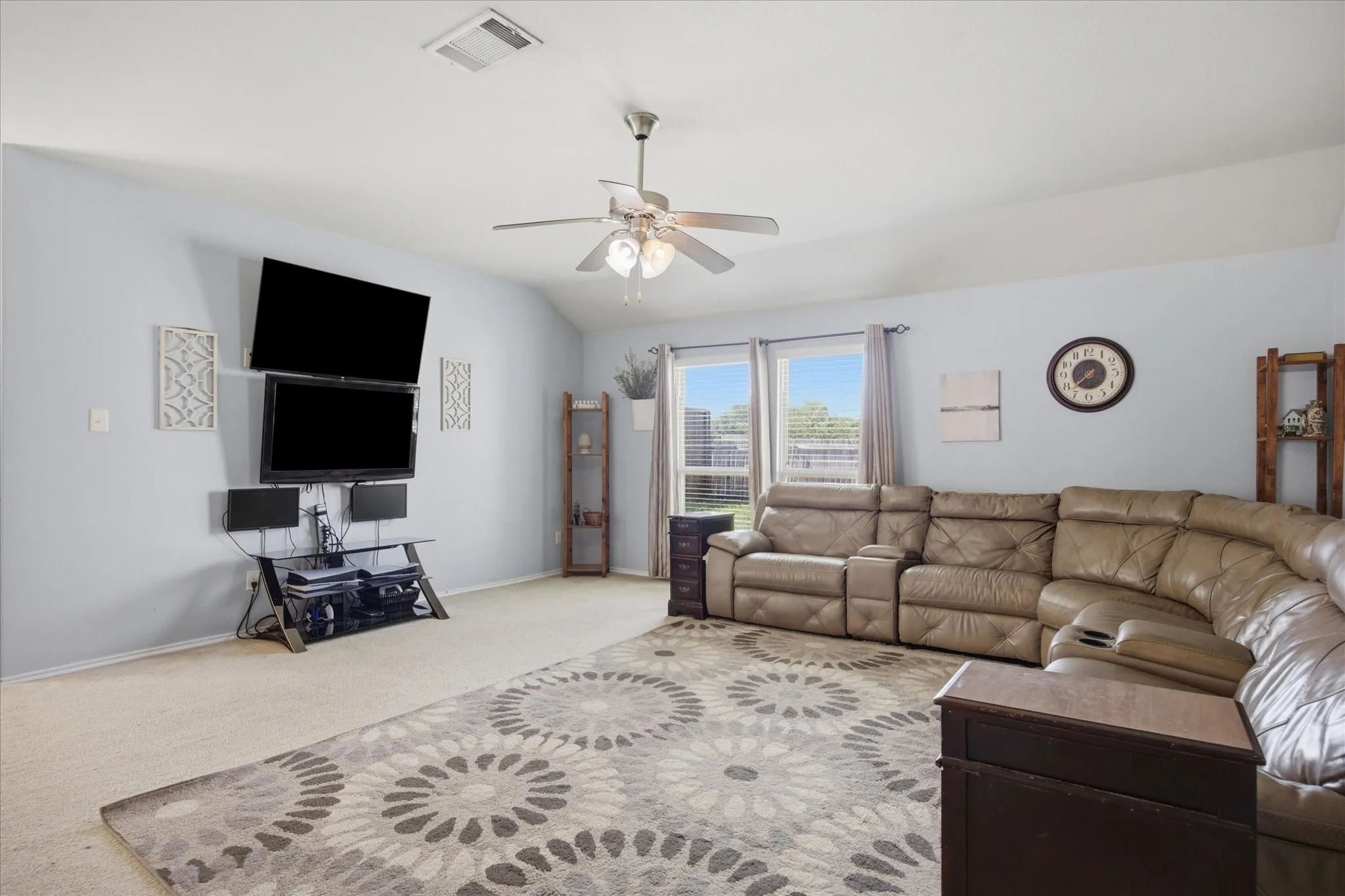 Single Family Residence For Sale in Collin County , 402 Fountain View Lane, Josephine, Texas 75173, 3 Bedroom, 2 Bathroom, 2 Garage spaces, 1,787 Sqft, built in 2013, mls#21328613, Real Estate Agent in Josephine, Homes For Sale in Collin county, Homes For Sale in Josephine, Realtor in Josephine Texas, Real Estate Brokerage Independent Realty Texas, Luminita Cordes Realtor