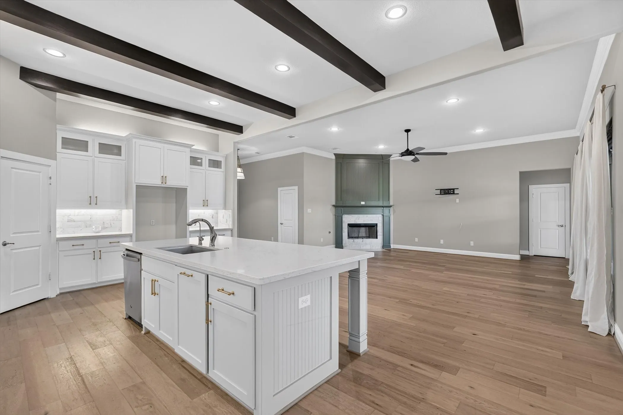 Single Family Residence For Sale in Collin County , 4227 Waterstone Estates Drive, Mc Kinney, Texas 75071, 4 Bedroom, 3 Bathroom, 3 Garage spaces, 3,603 Sqft, built in 2021, mls#21326445, Real Estate Agent in Mc Kinney, Homes For Sale in Collin county, Homes For Sale in Mc Kinney, Realtor in Mc Kinney Texas, Real Estate Brokerage Independent Realty Texas, Luminita Cordes Realtor