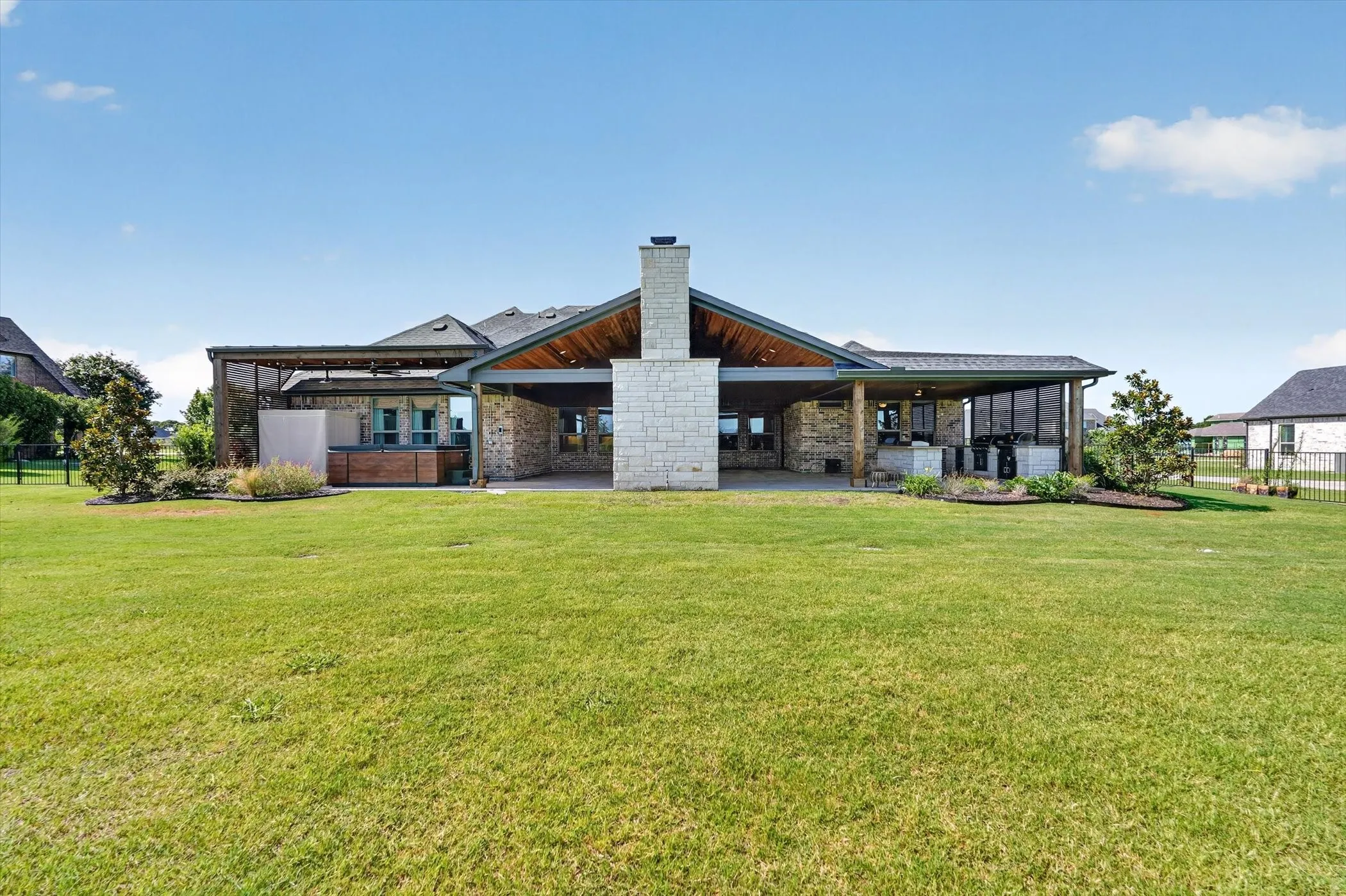 Single Family Residence For Sale in Collin County , 4227 Waterstone Estates Drive, Mc Kinney, Texas 75071, 4 Bedroom, 3 Bathroom, 3 Garage spaces, 3,603 Sqft, built in 2021, mls#21326445, Real Estate Agent in Mc Kinney, Homes For Sale in Collin county, Homes For Sale in Mc Kinney, Realtor in Mc Kinney Texas, Real Estate Brokerage Independent Realty Texas, Luminita Cordes Realtor