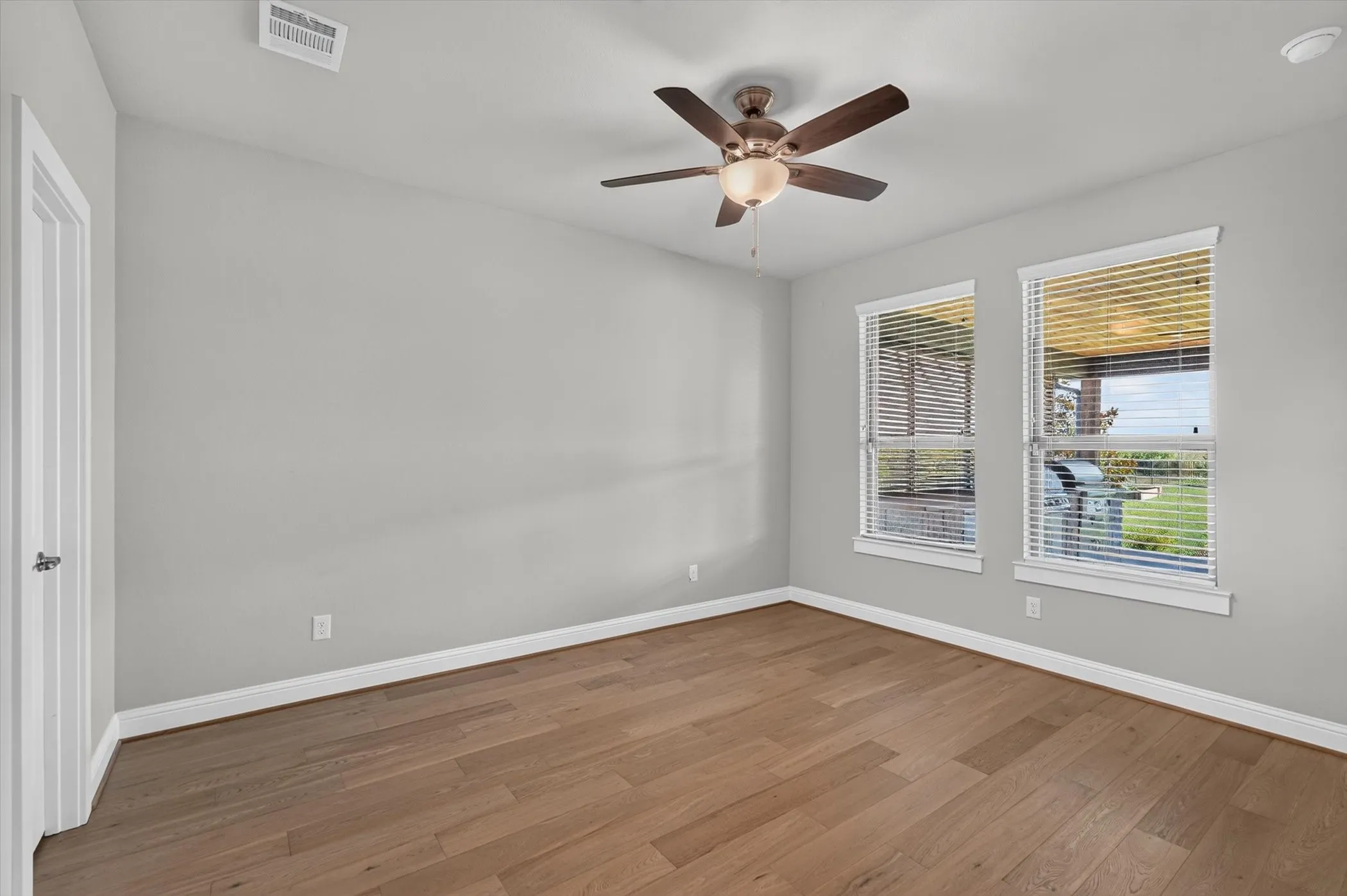 Single Family Residence For Sale in Collin County , 4227 Waterstone Estates Drive, Mc Kinney, Texas 75071, 4 Bedroom, 3 Bathroom, 3 Garage spaces, 3,603 Sqft, built in 2021, mls#21326445, Real Estate Agent in Mc Kinney, Homes For Sale in Collin county, Homes For Sale in Mc Kinney, Realtor in Mc Kinney Texas, Real Estate Brokerage Independent Realty Texas, Luminita Cordes Realtor