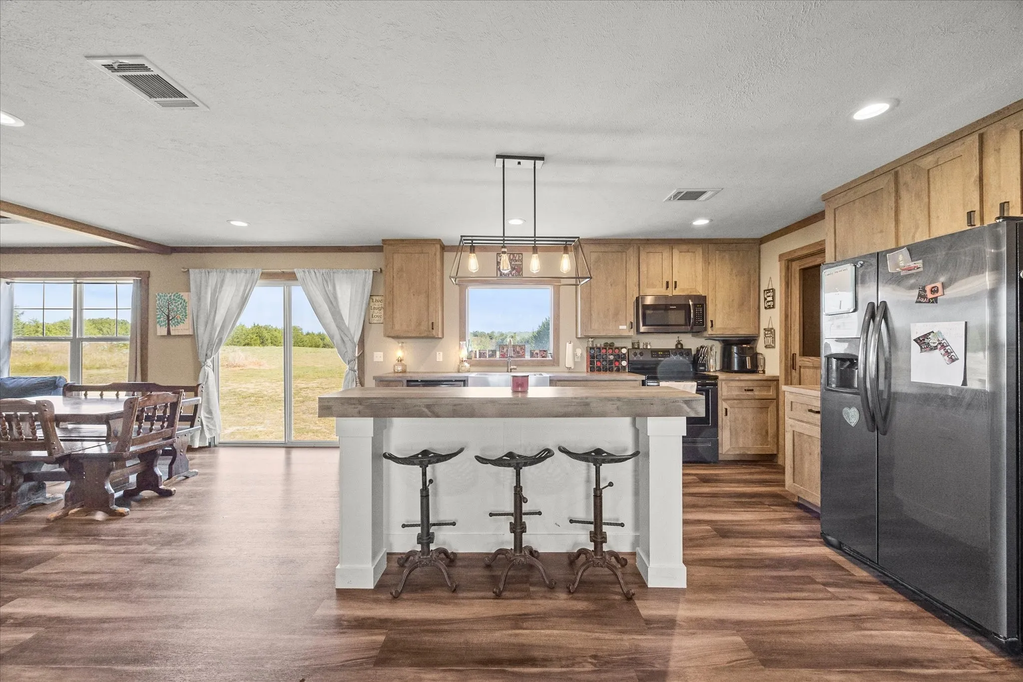 Mobile Home For Sale in Collin County , 815 County Road 655, Farmersville, Texas 75442, 4 Bedroom, 2 Bathroom, Garage spaces, 1,768 Sqft, built in 2021, mls#21325872, Real Estate Agent in Farmersville, Homes For Sale in Collin county, Homes For Sale in Farmersville, Realtor in Farmersville Texas, Real Estate Brokerage Independent Realty Texas, Luminita Cordes Realtor