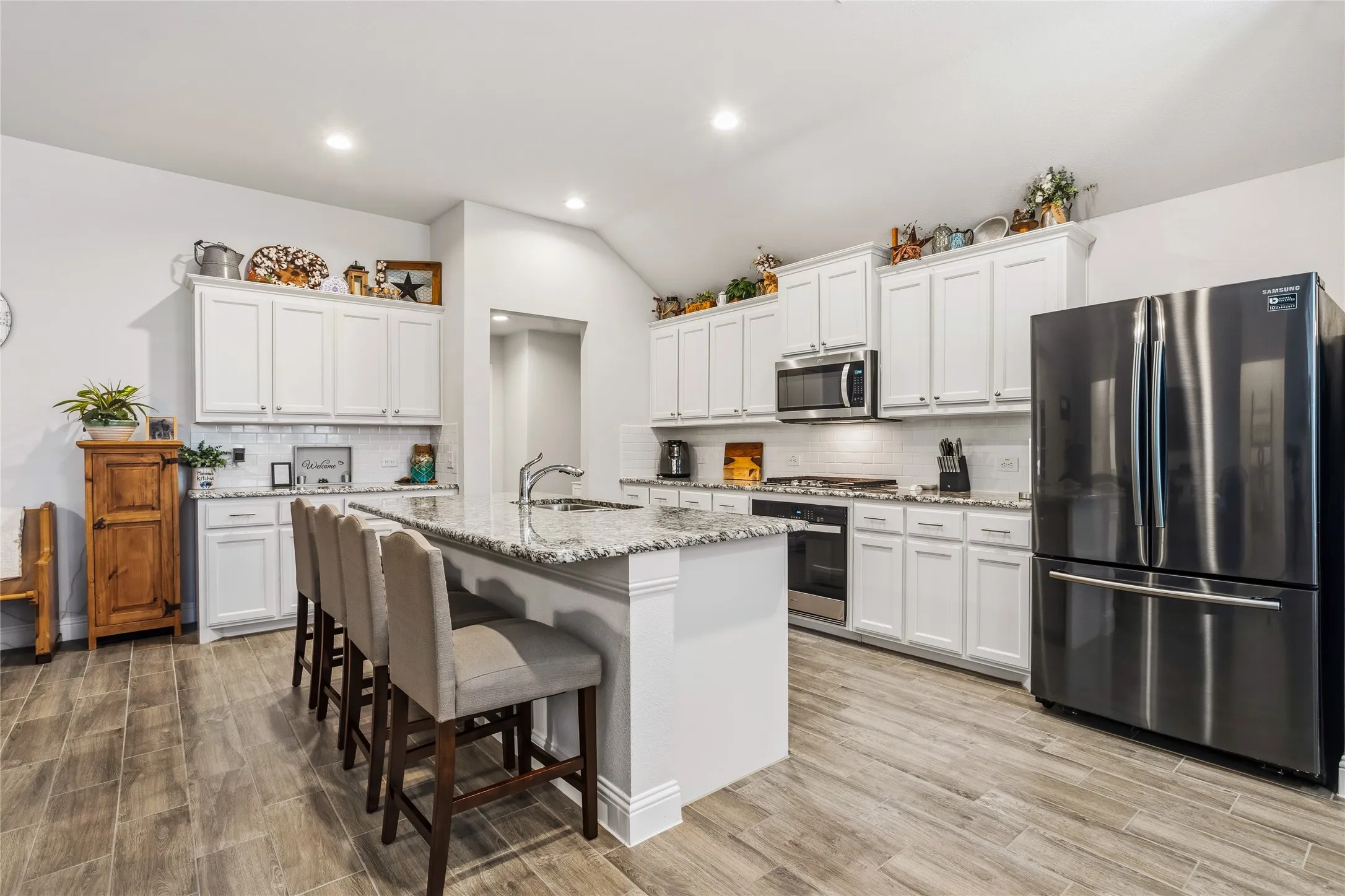 Single Family Residence For Sale in Kaufman County , 710 Truchas Avenue, Forney, Texas 75126, 4 Bedroom, 2 Bathroom, 2 Garage spaces, 2,048 Sqft, built in 2023, mls#21322928, Real Estate Agent in Forney, Homes For Sale in Kaufman county, Homes For Sale in Forney, Realtor in Forney Texas, Real Estate Brokerage Independent Realty Texas, Luminita Cordes Realtor