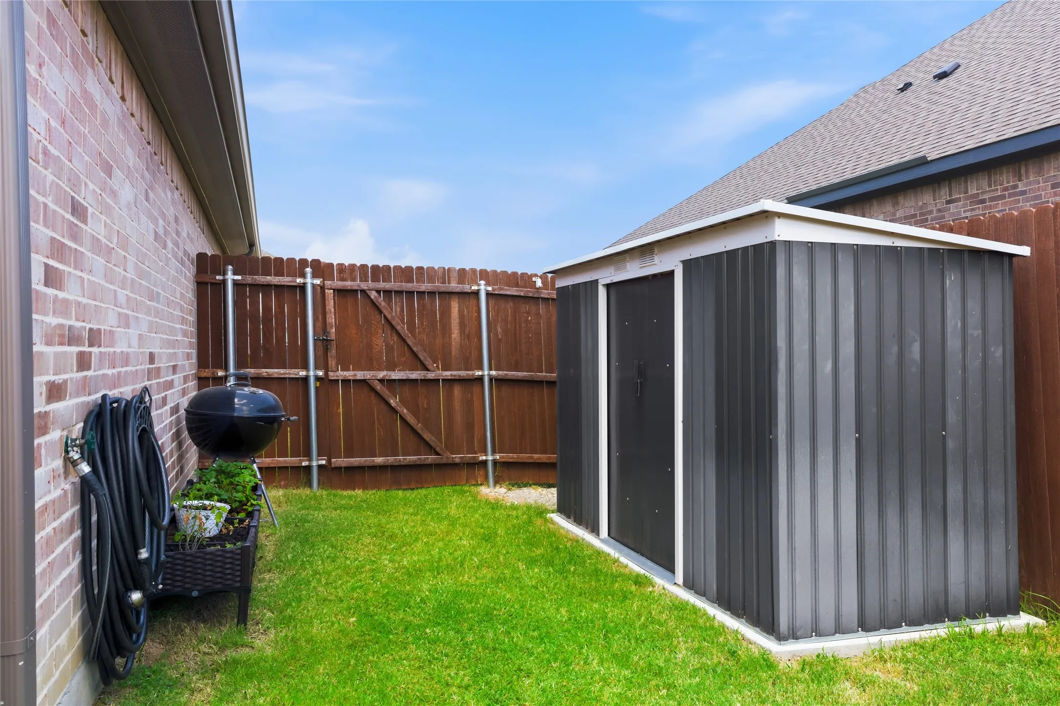 Single Family Residence For Sale in Kaufman County , 710 Truchas Avenue, Forney, Texas 75126, 4 Bedroom, 2 Bathroom, 2 Garage spaces, 2,048 Sqft, built in 2023, mls#21322928, Real Estate Agent in Forney, Homes For Sale in Kaufman county, Homes For Sale in Forney, Realtor in Forney Texas, Real Estate Brokerage Independent Realty Texas, Luminita Cordes Realtor