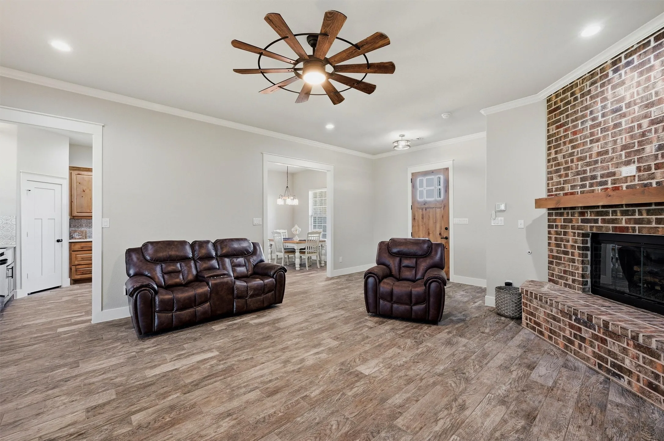 Single Family Residence For Sale in Fannin County , 884 Cheyenne Trail, Trenton, Texas 75490, 3 Bedroom, 2 Bathroom, 2 Garage spaces, 2,068 Sqft, built in 2022, mls#21328620, Real Estate Agent in Trenton, Homes For Sale in Fannin county, Homes For Sale in Trenton, Realtor in Trenton Texas, Real Estate Brokerage Independent Realty Texas, Luminita Cordes Realtor