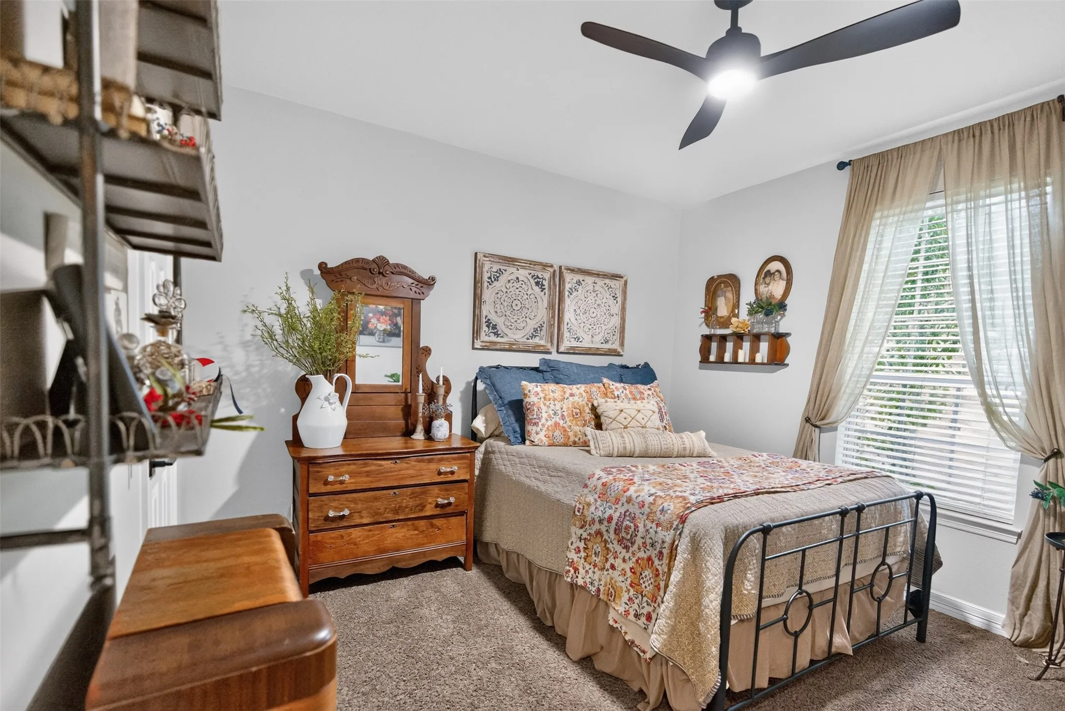 Single Family Residence For Sale in Wise County , 443 County Road 3342, Paradise, Texas 76073, 3 Bedroom, 3 Bathroom, 2 Garage spaces, 2,677 Sqft, built in 2000, mls#21328207, Real Estate Agent in Paradise, Homes For Sale in Wise county, Homes For Sale in Paradise, Realtor in Paradise Texas, Real Estate Brokerage Independent Realty Texas, Luminita Cordes Realtor