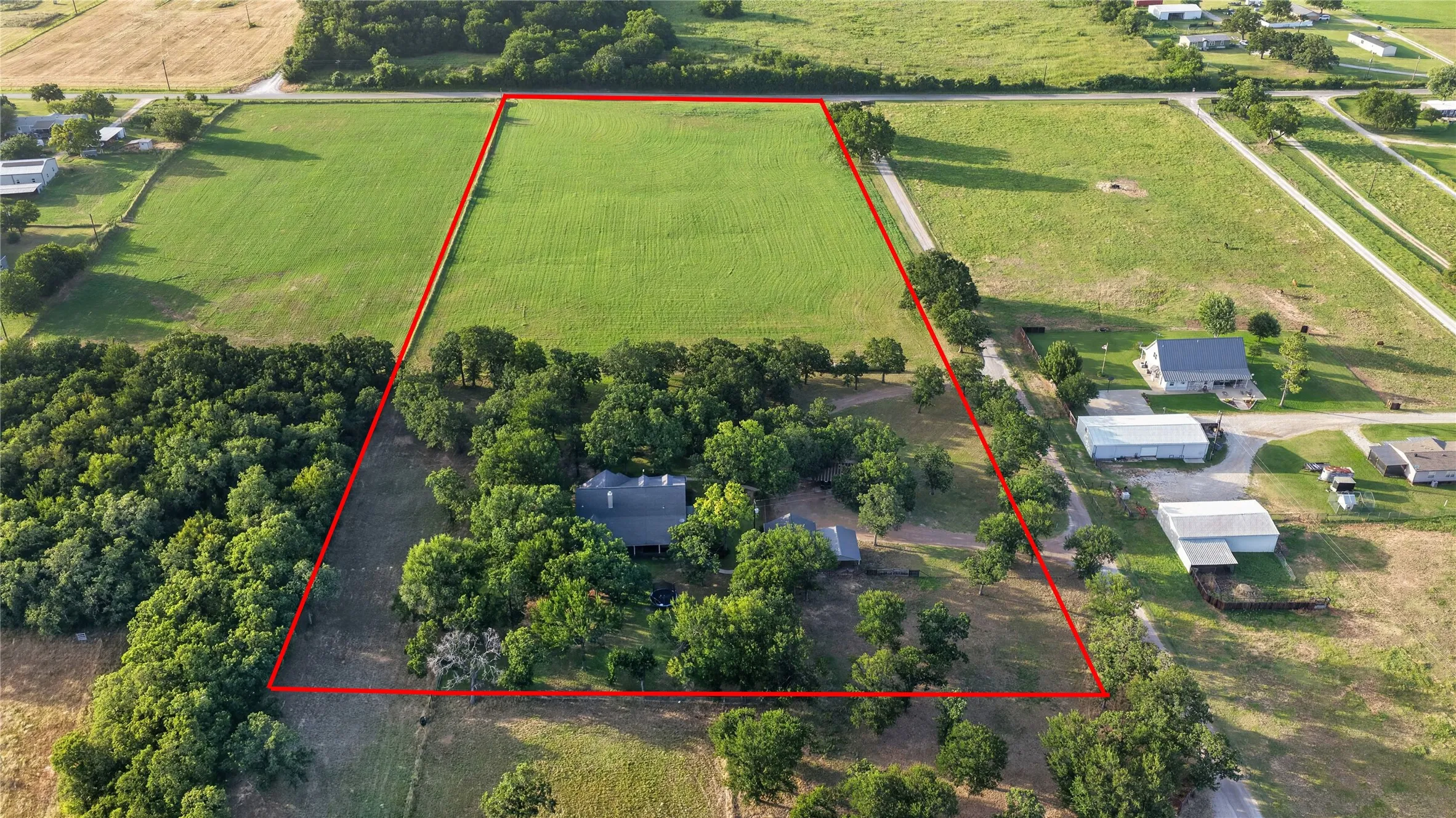 Single Family Residence For Sale in Wise County , 443 County Road 3342, Paradise, Texas 76073, 3 Bedroom, 3 Bathroom, 2 Garage spaces, 2,677 Sqft, built in 2000, mls#21328207, Real Estate Agent in Paradise, Homes For Sale in Wise county, Homes For Sale in Paradise, Realtor in Paradise Texas, Real Estate Brokerage Independent Realty Texas, Luminita Cordes Realtor