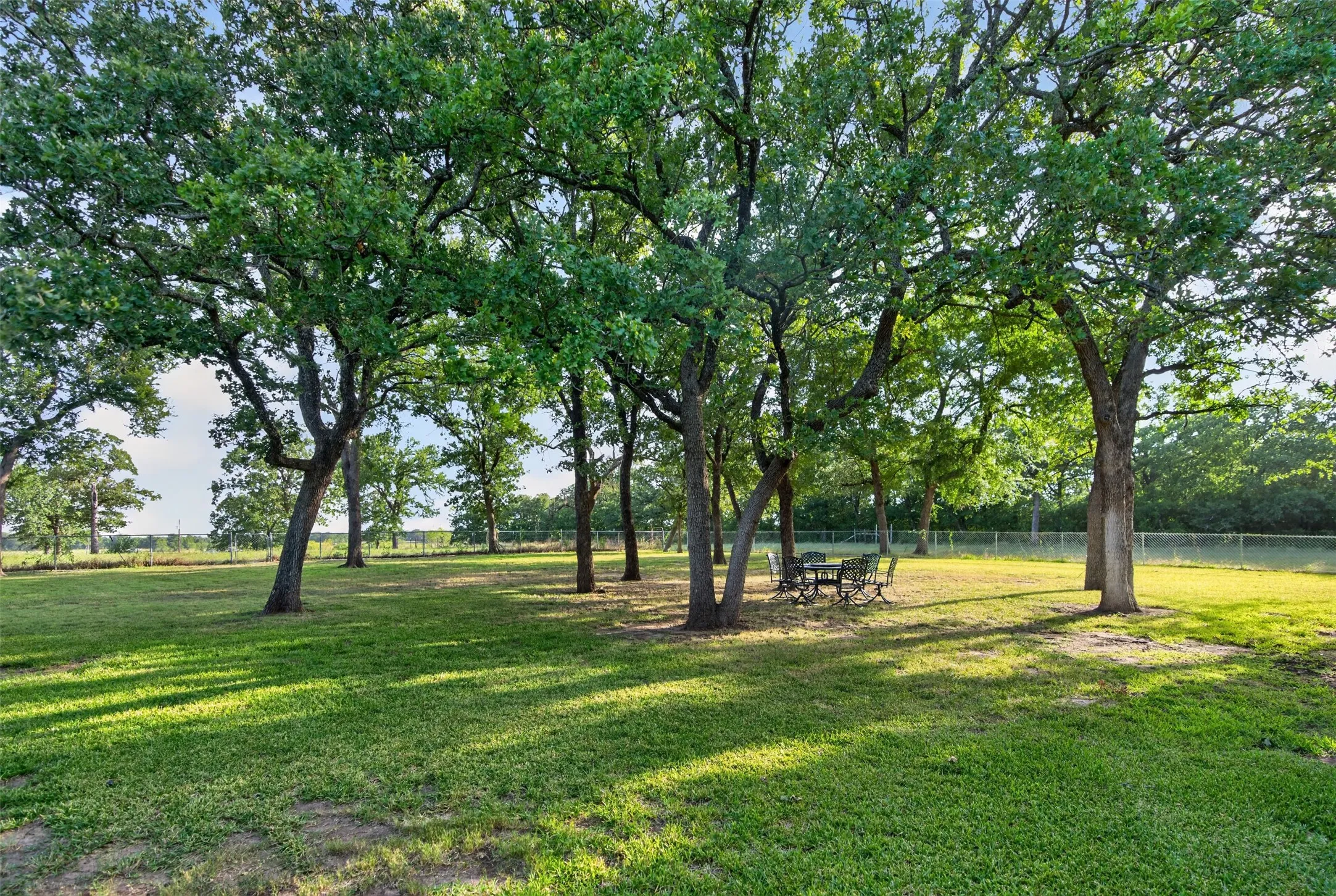 Single Family Residence For Sale in Wise County , 443 County Road 3342, Paradise, Texas 76073, 3 Bedroom, 3 Bathroom, 2 Garage spaces, 2,677 Sqft, built in 2000, mls#21328207, Real Estate Agent in Paradise, Homes For Sale in Wise county, Homes For Sale in Paradise, Realtor in Paradise Texas, Real Estate Brokerage Independent Realty Texas, Luminita Cordes Realtor