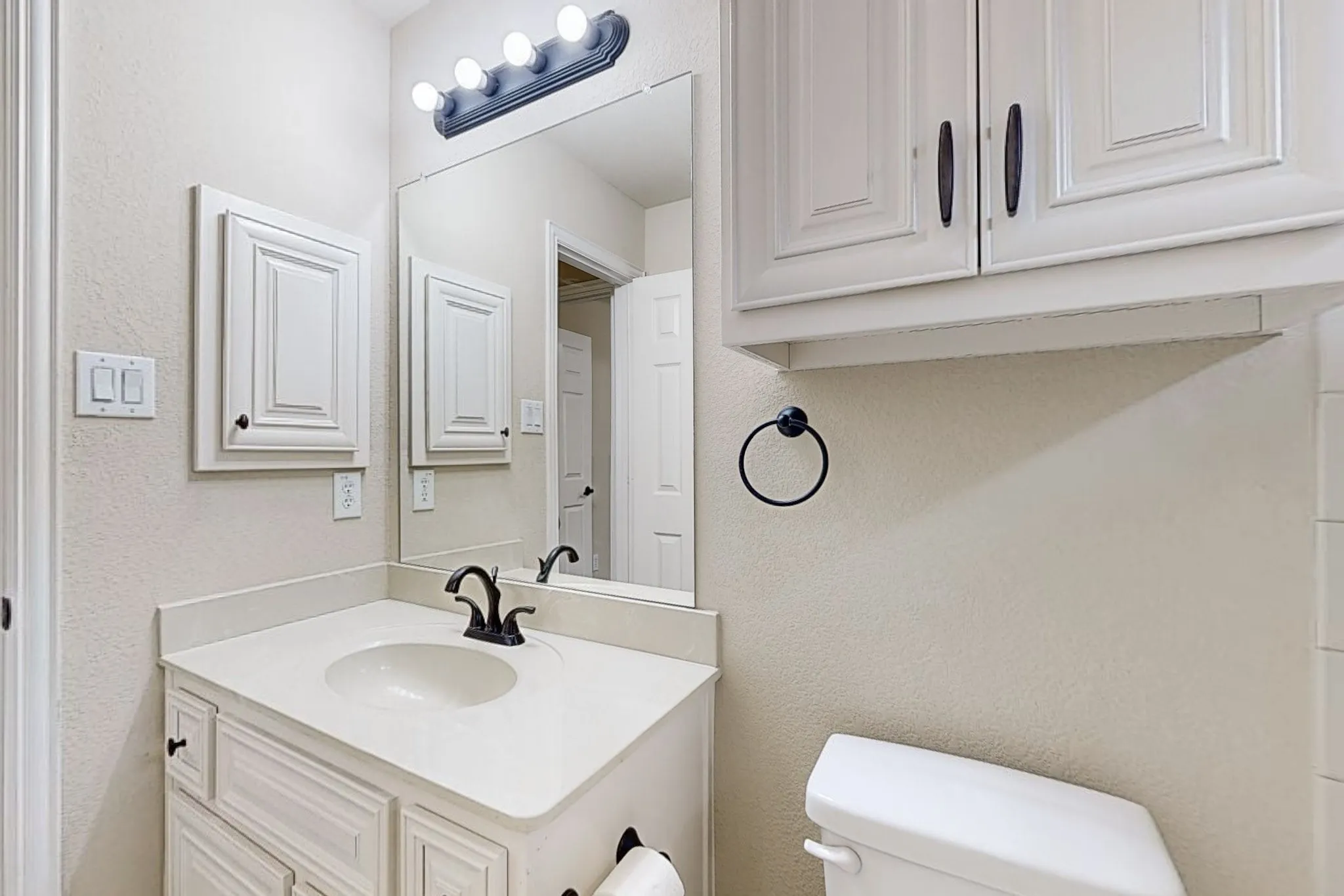 Single Family Residence For Rent in Denton County , 3563 Caruth Lane, Frisco, Texas 75034, 5 Bedroom, 4 Bathroom, 2 Garage spaces, 3,843 Sqft, built in 2012, mls#21328610, Real Estate Agent in Frisco, Homes For Rent in Denton county, Homes For Rent in Frisco, Realtor in Frisco Texas, Real Estate Brokerage Independent Realty Texas, Luminita Cordes Realtor