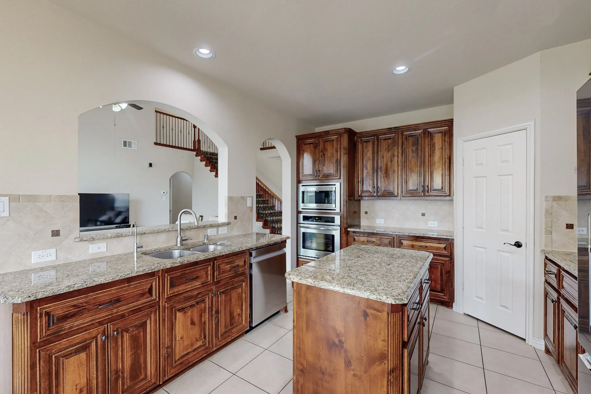 Single Family Residence For Rent in Denton County , 3563 Caruth Lane, Frisco, Texas 75034, 5 Bedroom, 4 Bathroom, 2 Garage spaces, 3,843 Sqft, built in 2012, mls#21328610, Real Estate Agent in Frisco, Homes For Rent in Denton county, Homes For Rent in Frisco, Realtor in Frisco Texas, Real Estate Brokerage Independent Realty Texas, Luminita Cordes Realtor