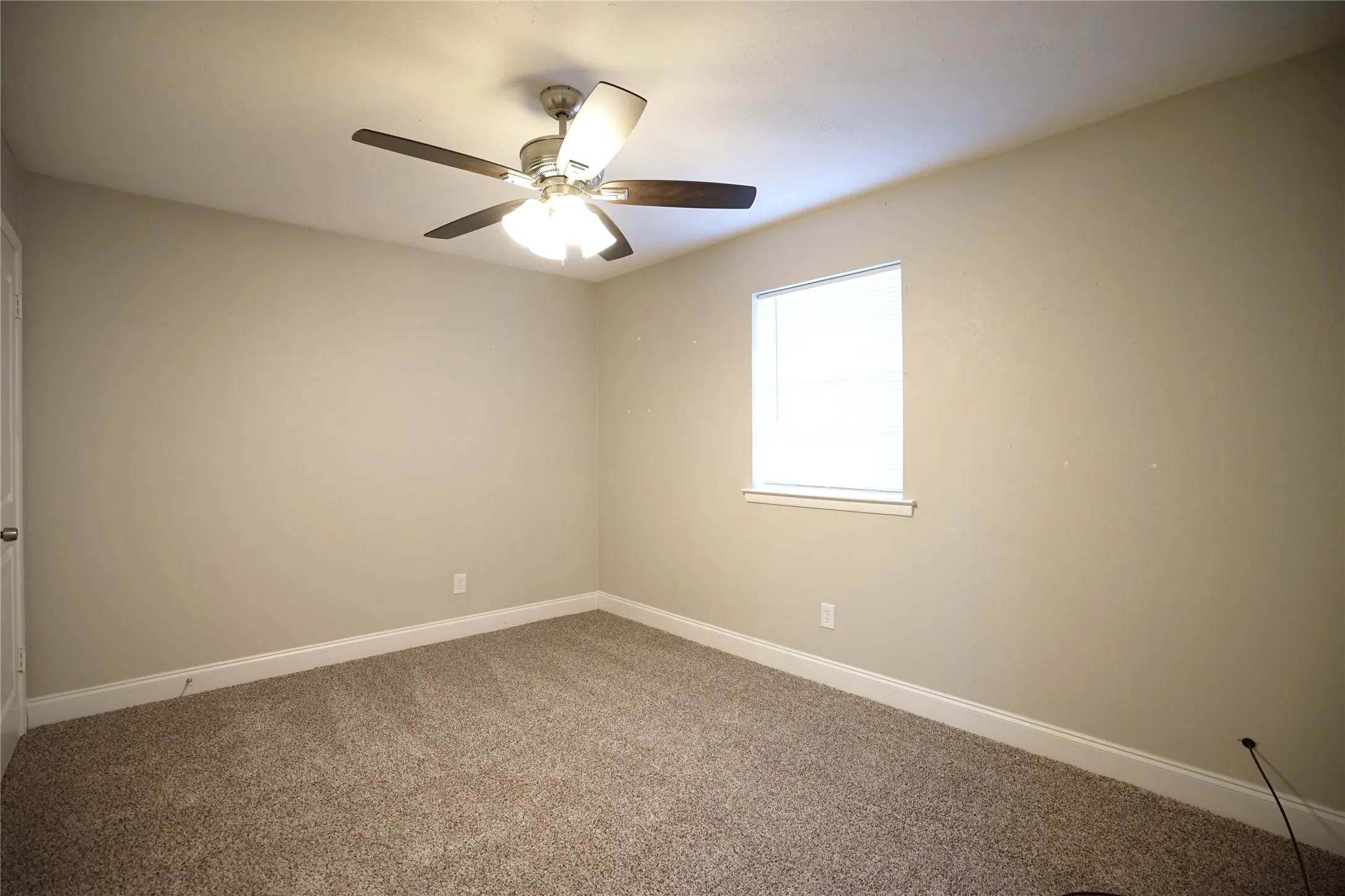 Single Family Residence For Rent in Tarrant County , 619 Todd Court, Burleson, Texas 76028, 4 Bedroom, 2 Bathroom, 2 Garage spaces, 1,416 Sqft, built in 1970, mls#21328651, Real Estate Agent in Burleson, Homes For Rent in Tarrant county, Homes For Rent in Burleson, Realtor in Burleson Texas, Real Estate Brokerage Independent Realty Texas, Luminita Cordes Realtor