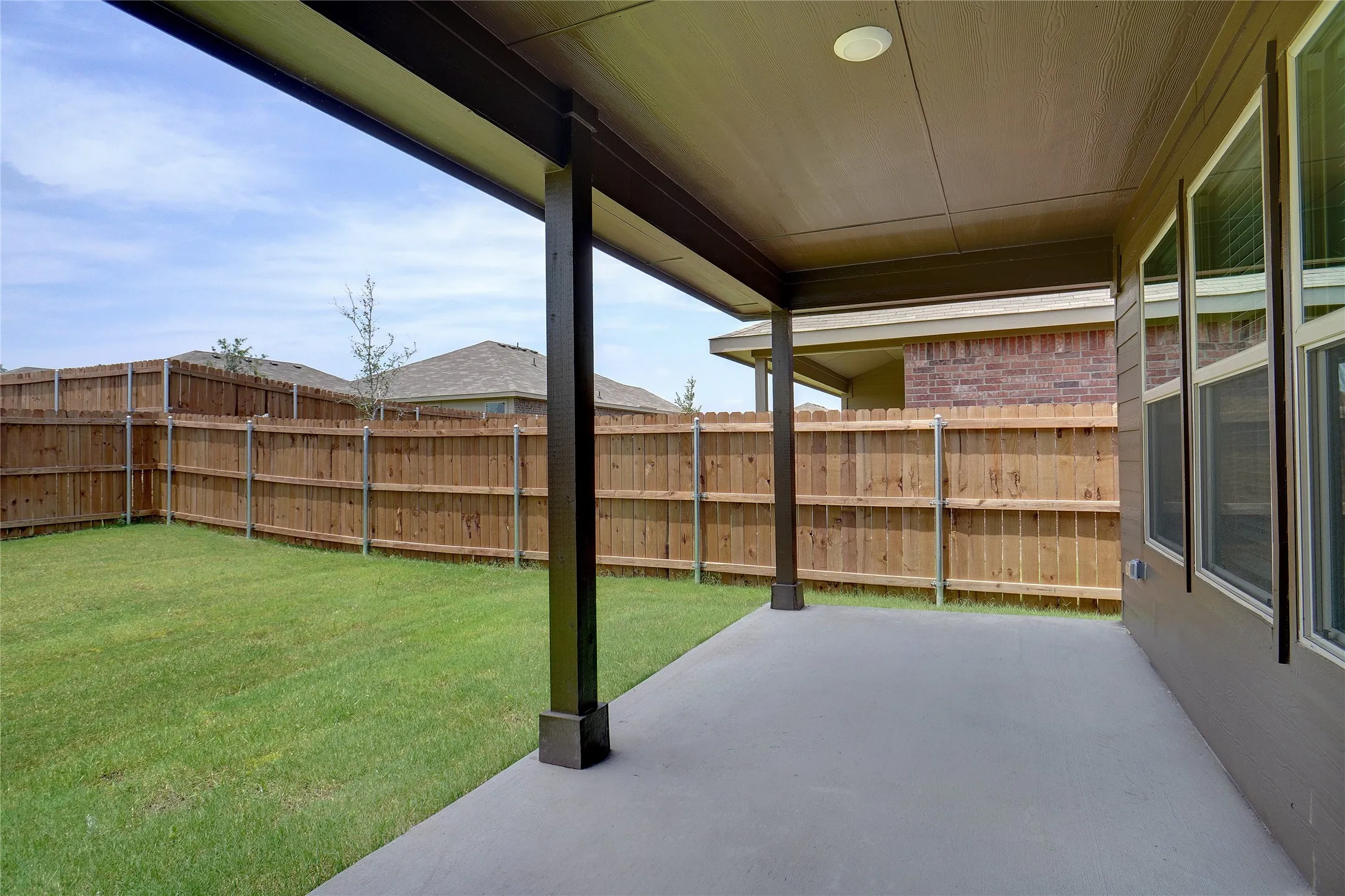 Single Family Residence For Rent in Parker County , 113 Anderson Mill Street, Azle, Texas 76020, 4 Bedroom, 2 Bathroom, 2 Garage spaces, 1,875 Sqft, built in 2023, mls#21328658, Real Estate Agent in Azle, Homes For Rent in Parker county, Homes For Rent in Azle, Realtor in Azle Texas, Real Estate Brokerage Independent Realty Texas, Luminita Cordes Realtor