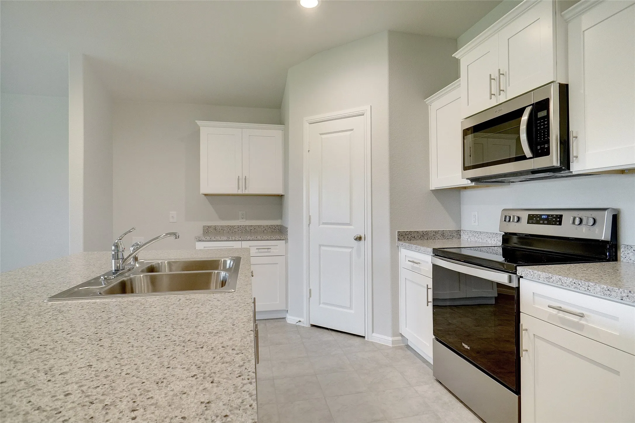 Single Family Residence For Rent in Parker County , 113 Anderson Mill Street, Azle, Texas 76020, 4 Bedroom, 2 Bathroom, 2 Garage spaces, 1,875 Sqft, built in 2023, mls#21328658, Real Estate Agent in Azle, Homes For Rent in Parker county, Homes For Rent in Azle, Realtor in Azle Texas, Real Estate Brokerage Independent Realty Texas, Luminita Cordes Realtor