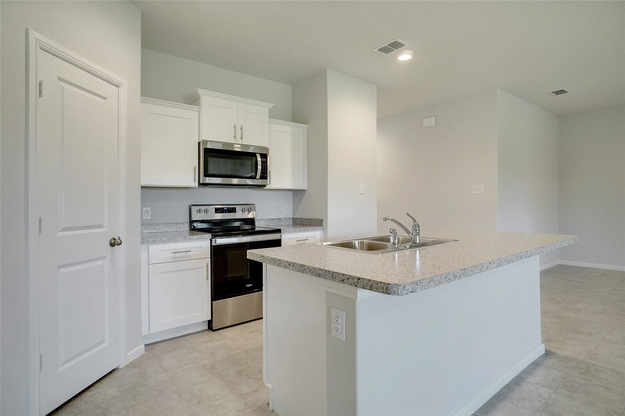 Single Family Residence For Rent in Parker County , 113 Anderson Mill Street, Azle, Texas 76020, 4 Bedroom, 2 Bathroom, 2 Garage spaces, 1,875 Sqft, built in 2023, mls#21328658, Real Estate Agent in Azle, Homes For Rent in Parker county, Homes For Rent in Azle, Realtor in Azle Texas, Real Estate Brokerage Independent Realty Texas, Luminita Cordes Realtor